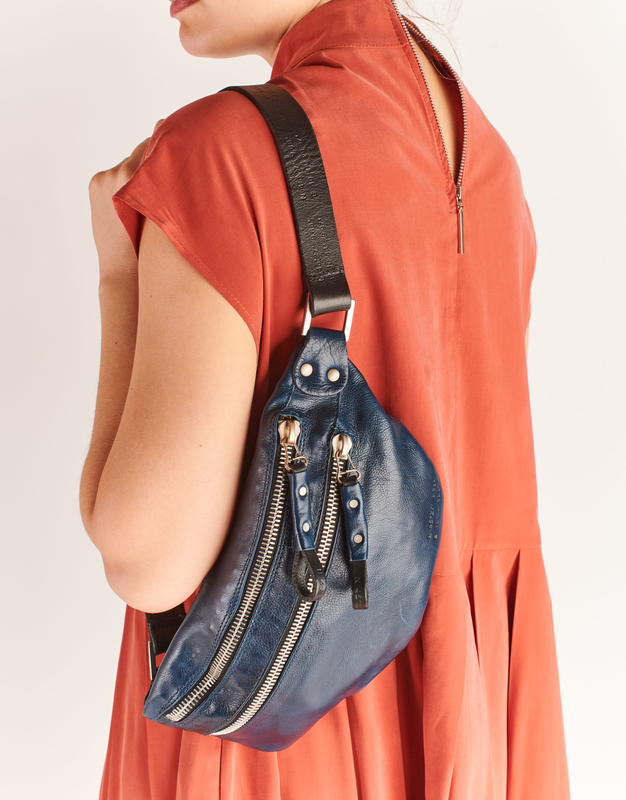 נעלי נשים - A.S. 98 - תיק פאוץ' CAPRI - כחול כהה