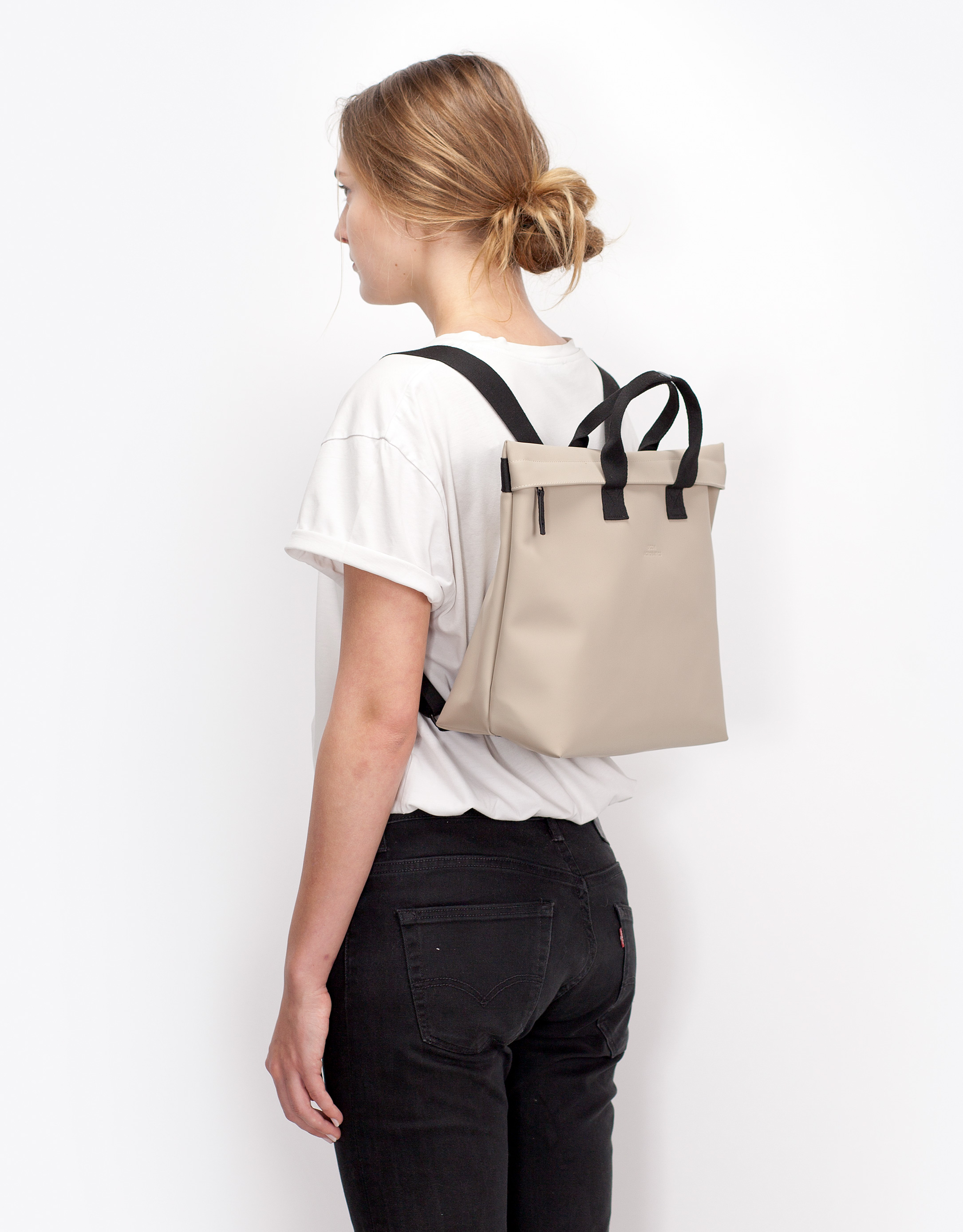 נעלי נשים - Ucon Acrobatics - תיק גב ELIZA LOTUS - ניוד