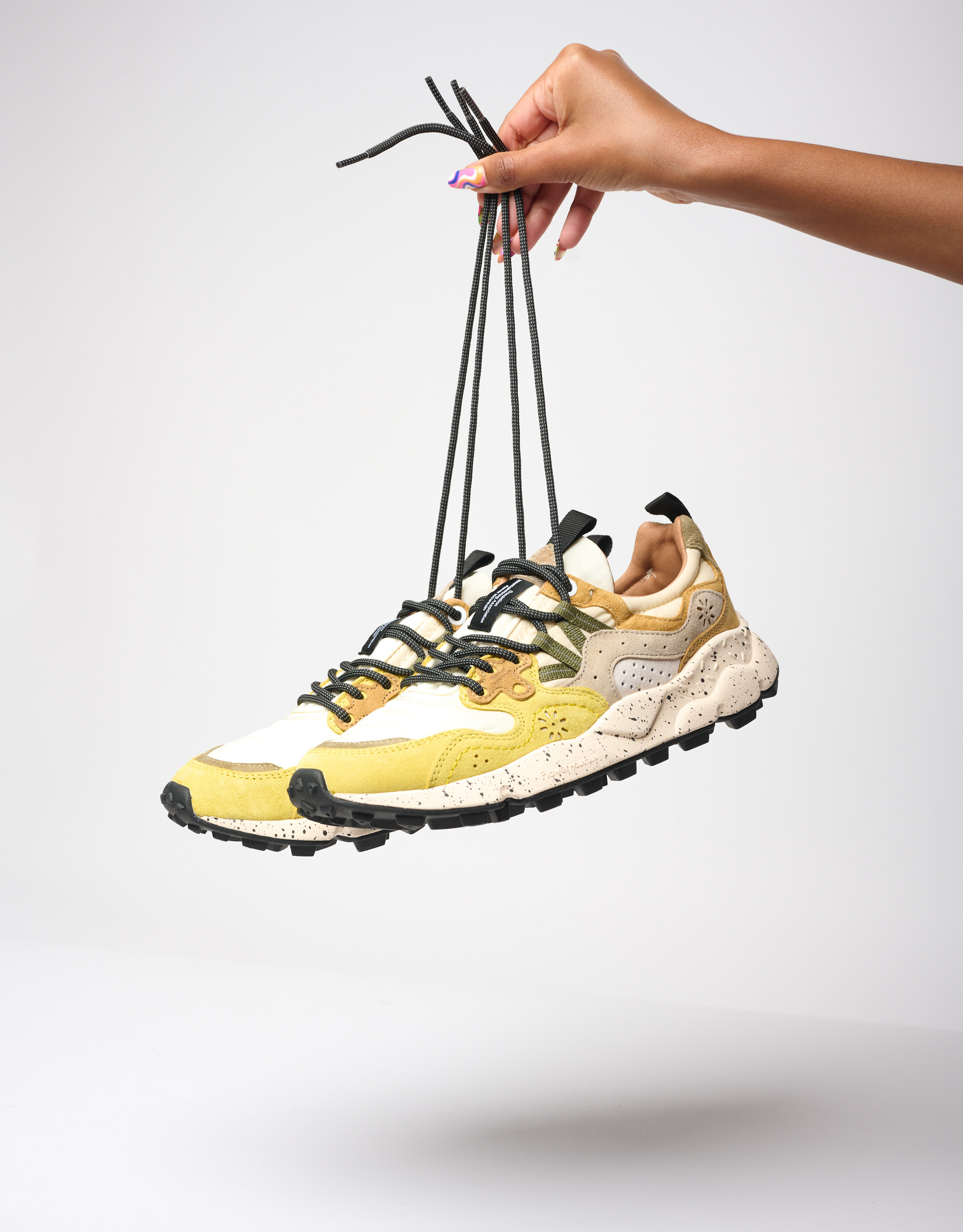 נעלי נשים - Flower Mountain - סניקרס YAMANO צבעוניות - צהוב   חום