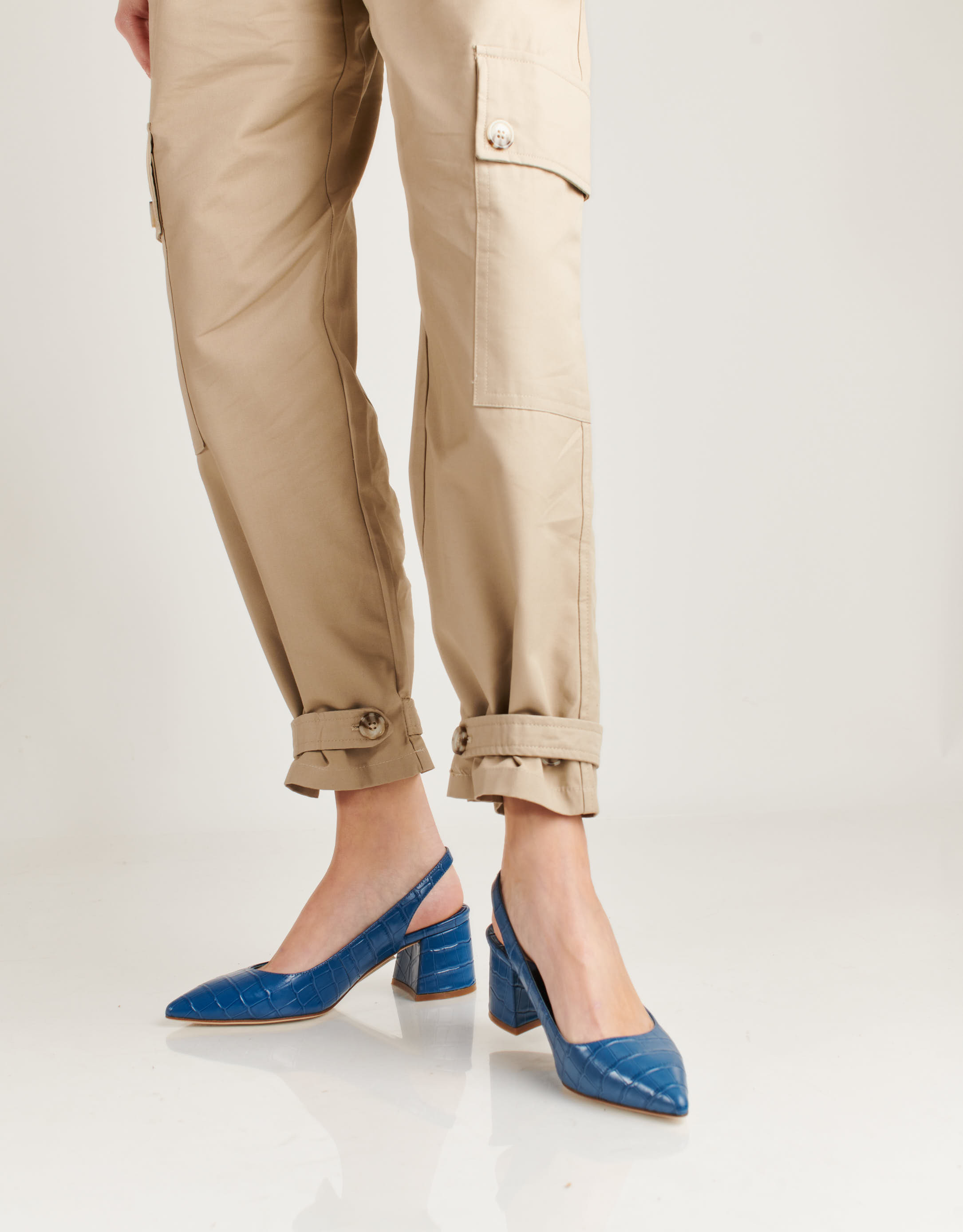 נעלי נשים - Jeffrey Campbell - נעלי סירה עם עקב HALLIE - כחול