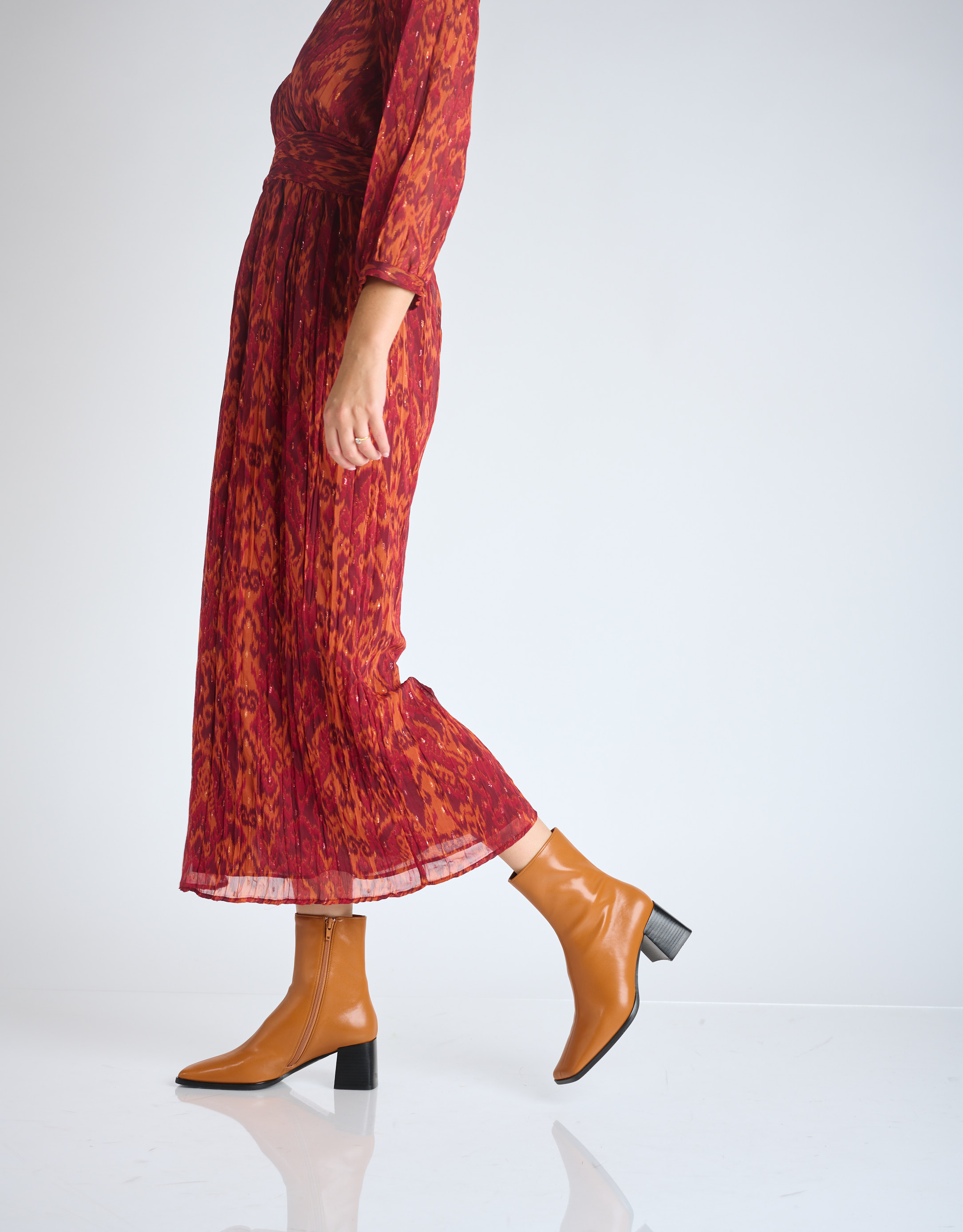 נעלי נשים - Jeffrey Campbell - מגפונים SLIQUE - חום