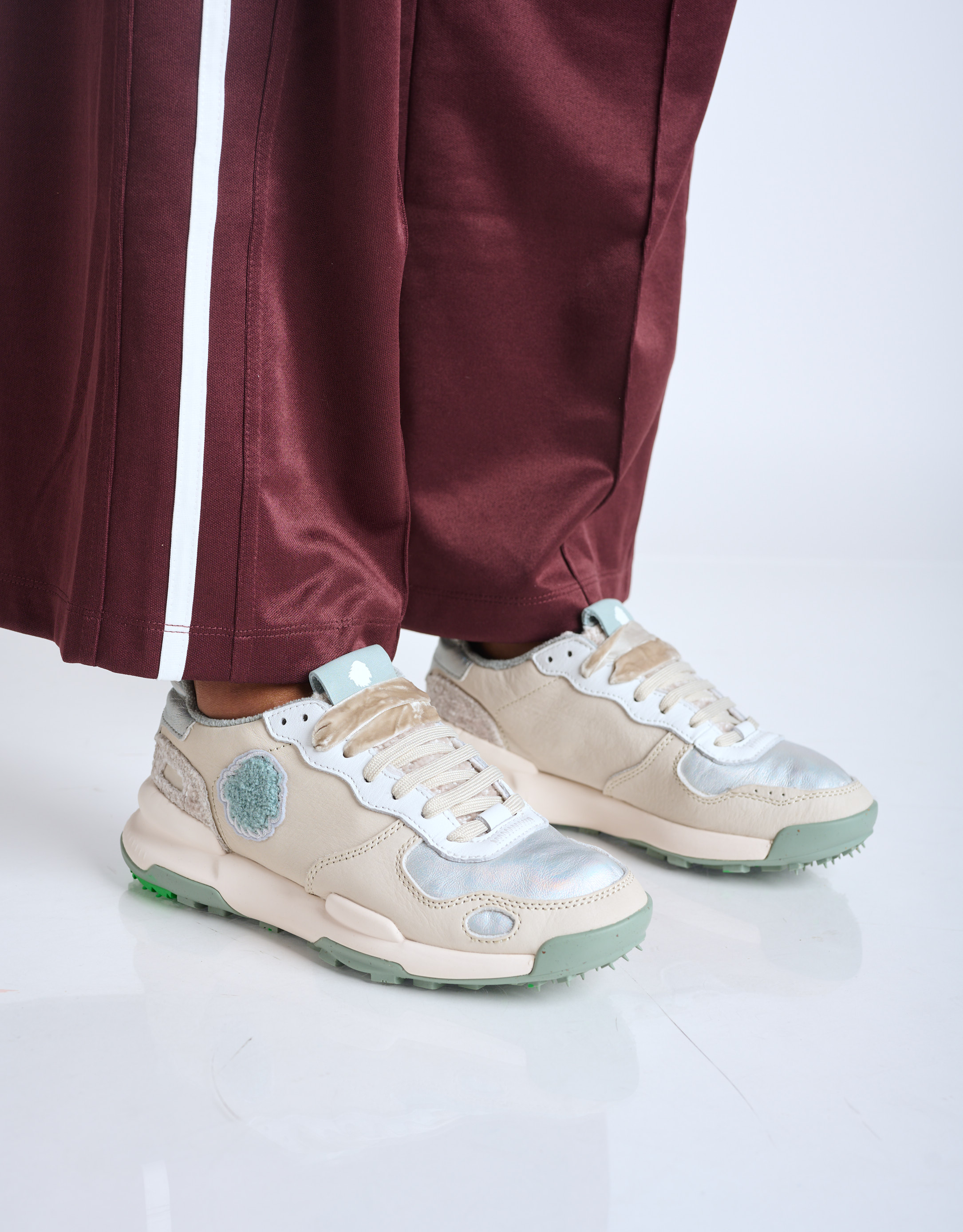 נעלי נשים - Satorisan - סניקרס עור CHACRONA - לבן   כסף3