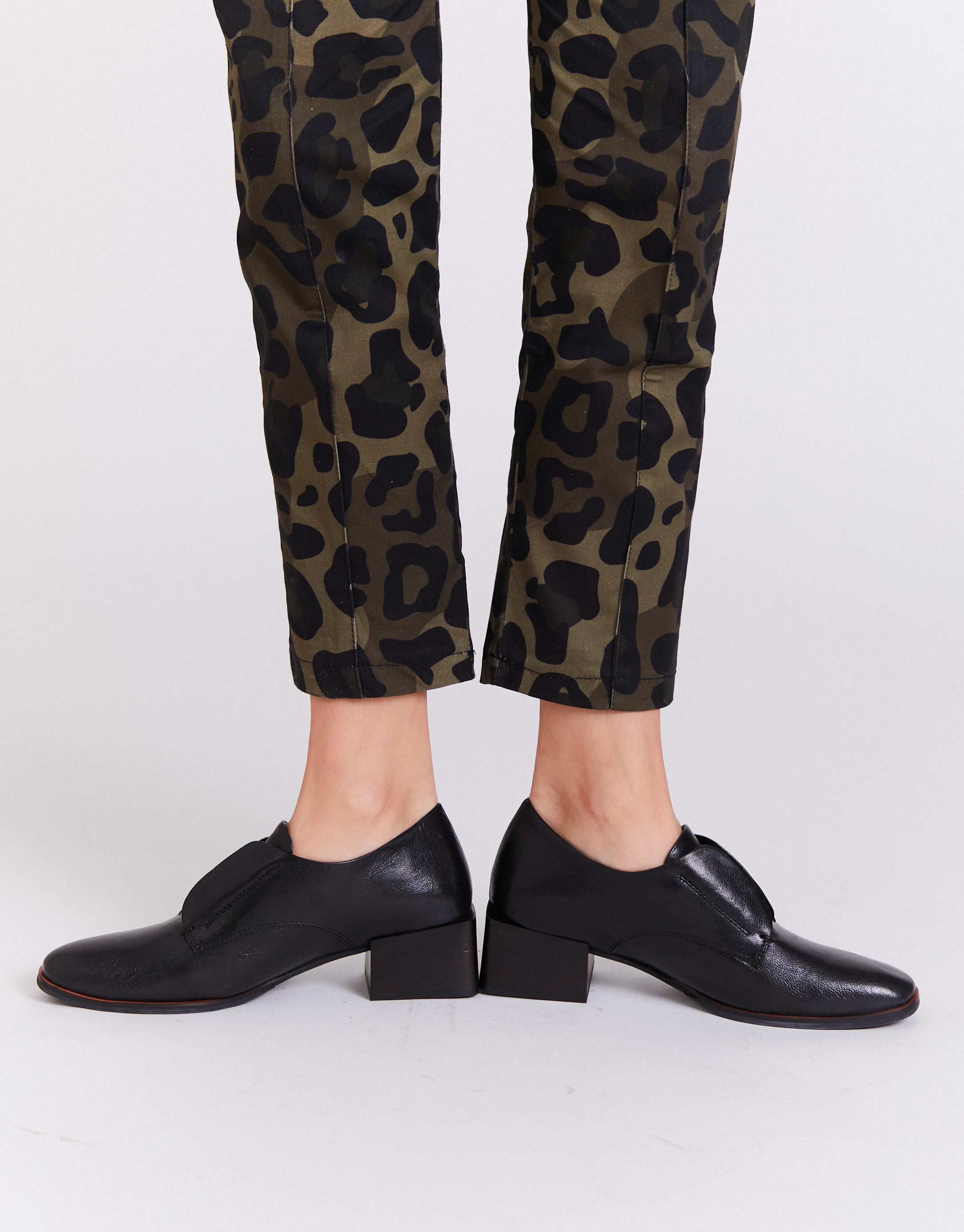 נעלי נשים - Yuko Imanishi - נעליים סגורות TSUBASA - שחור2