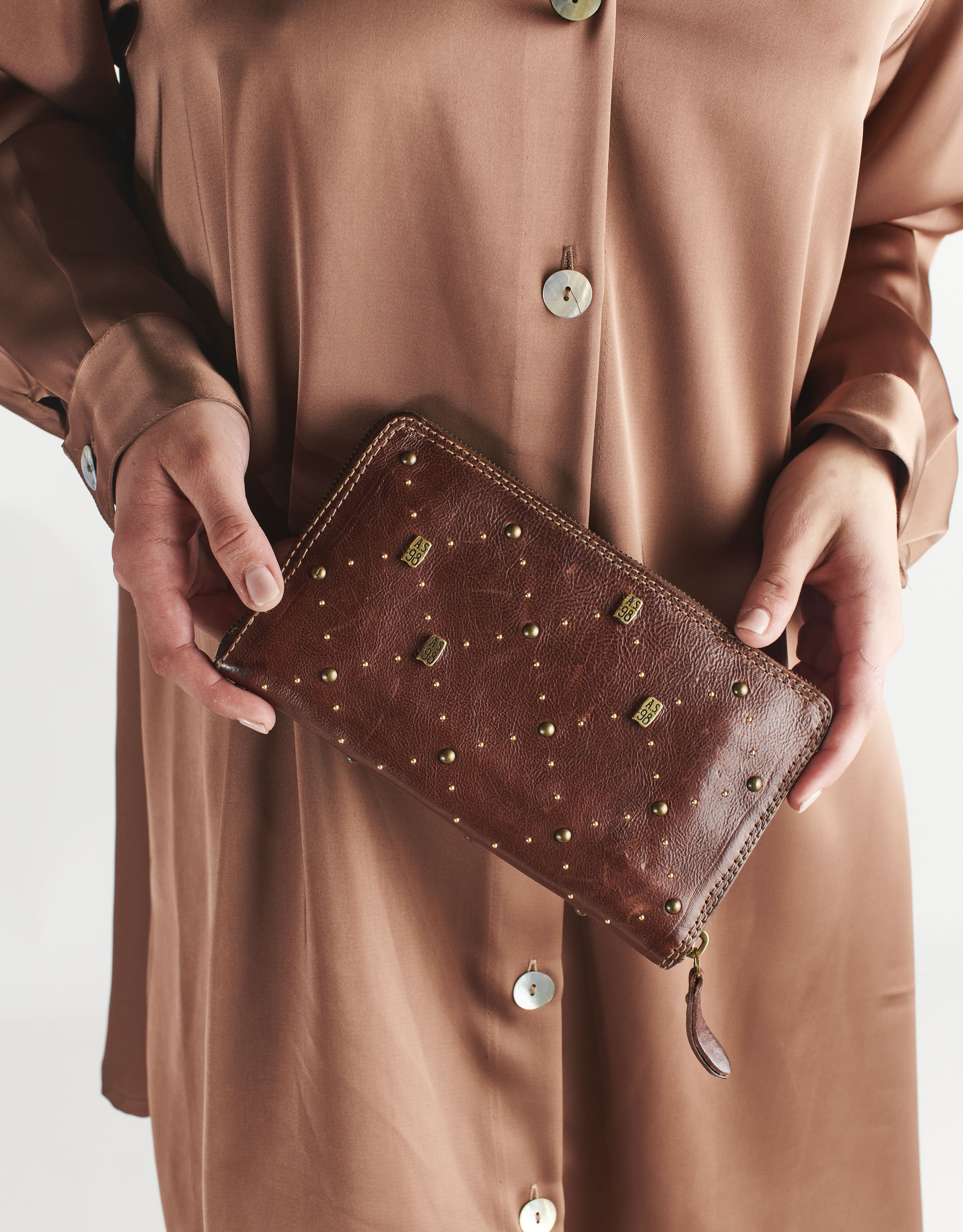 נעלי נשים - A.S. 98 - ארנק ניטים ורוכסן SERENA - חום