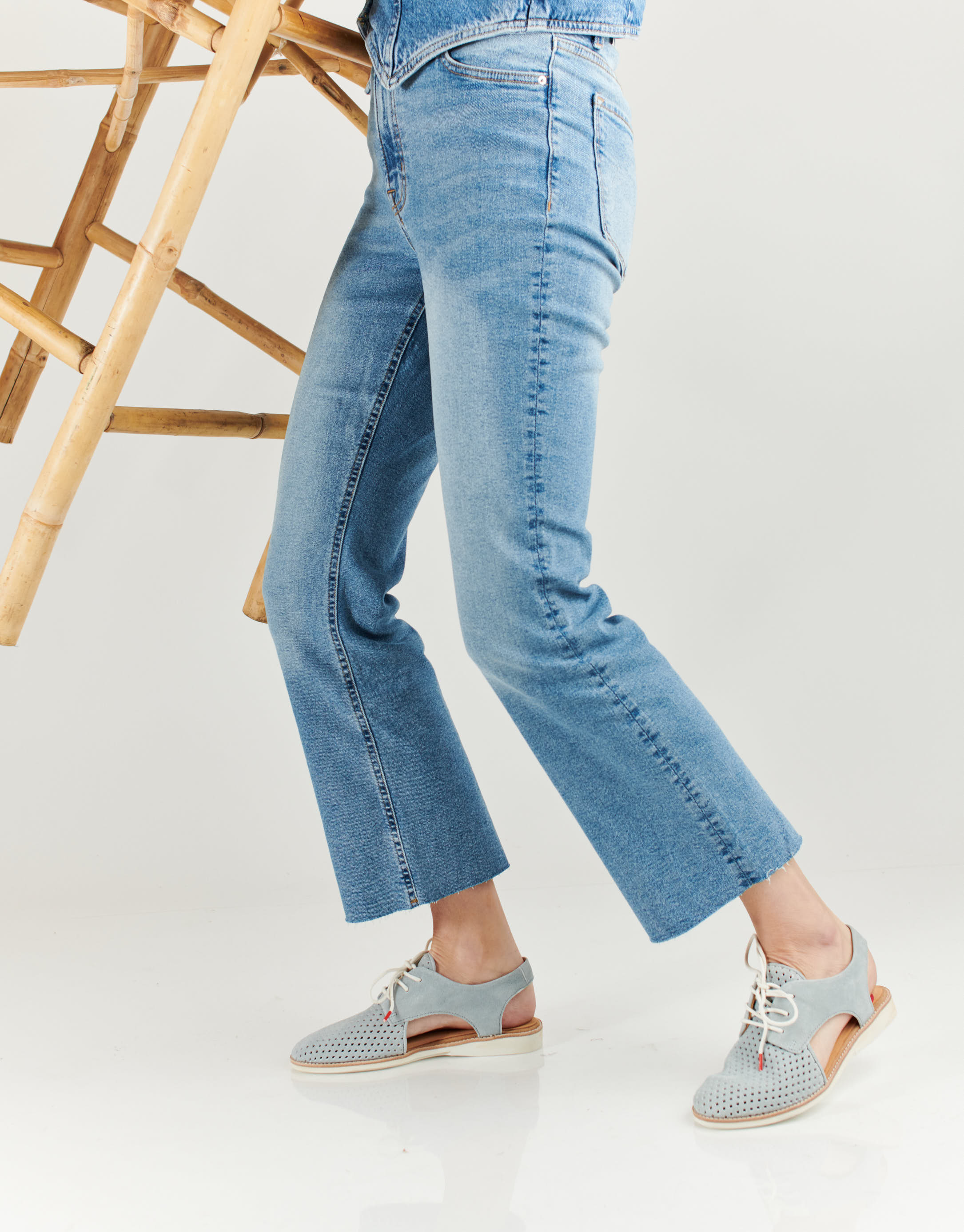 נעלי נשים - Rollie - סנדלי זמש SLINGBACK  PUNC - אפור בהיר