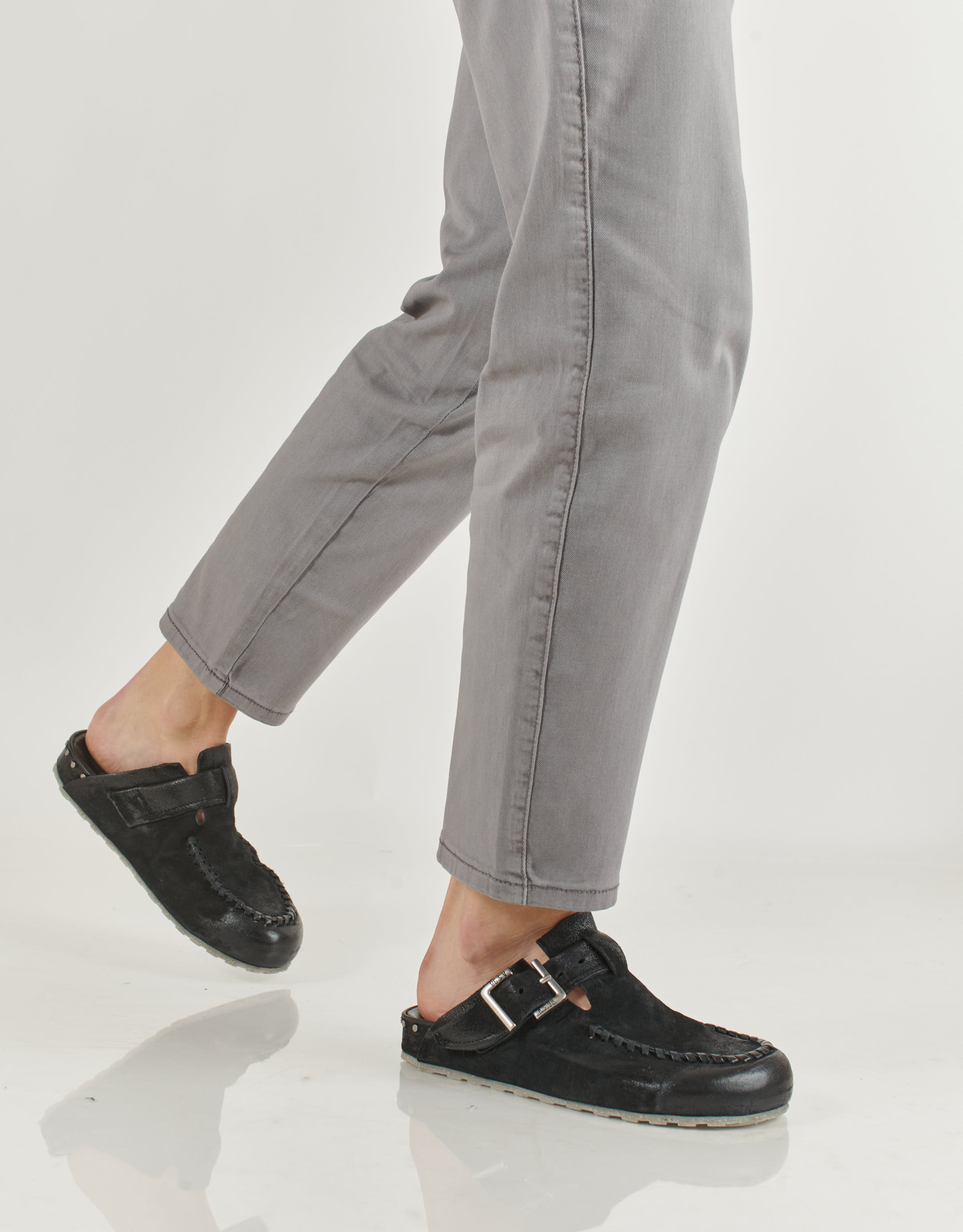 נעלי נשים - A.S. 98 - כפכפים סגורים ELISIR - שחור