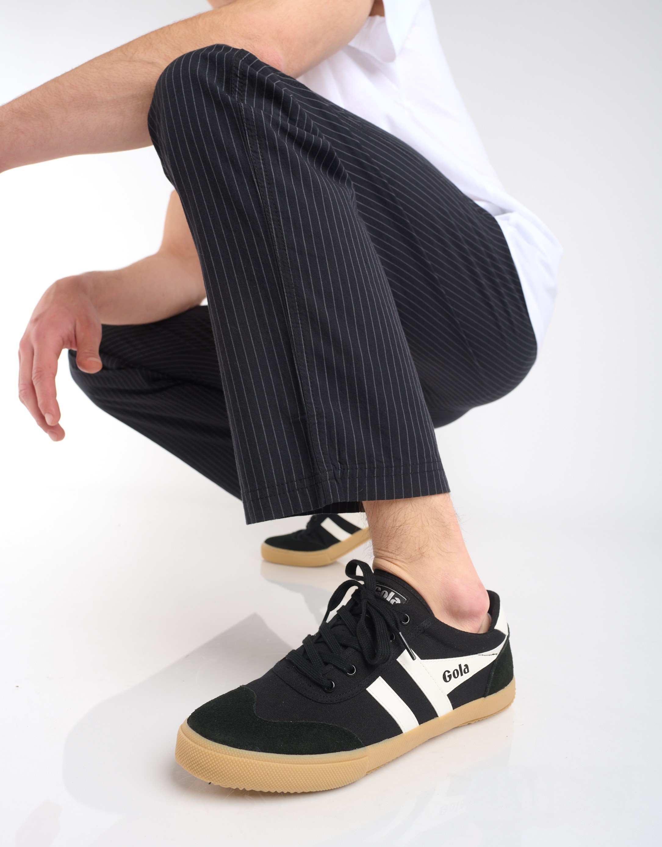 נעלי גברים - Gola - סניקרס BADMINTON GUM - שחור לבן1