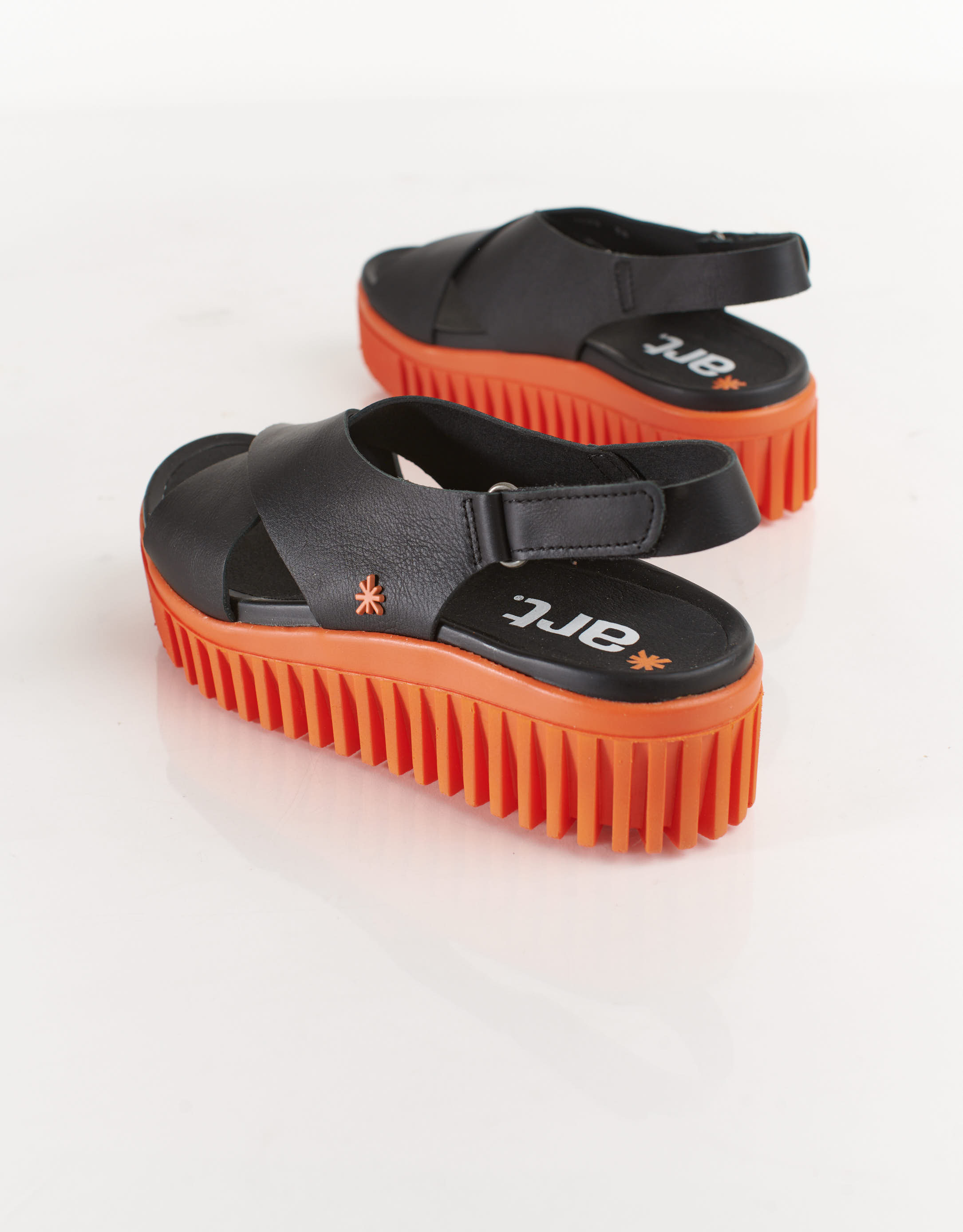 נעלי נשים - Art - סנדלי איקס BRIGHTON - שחור כתום