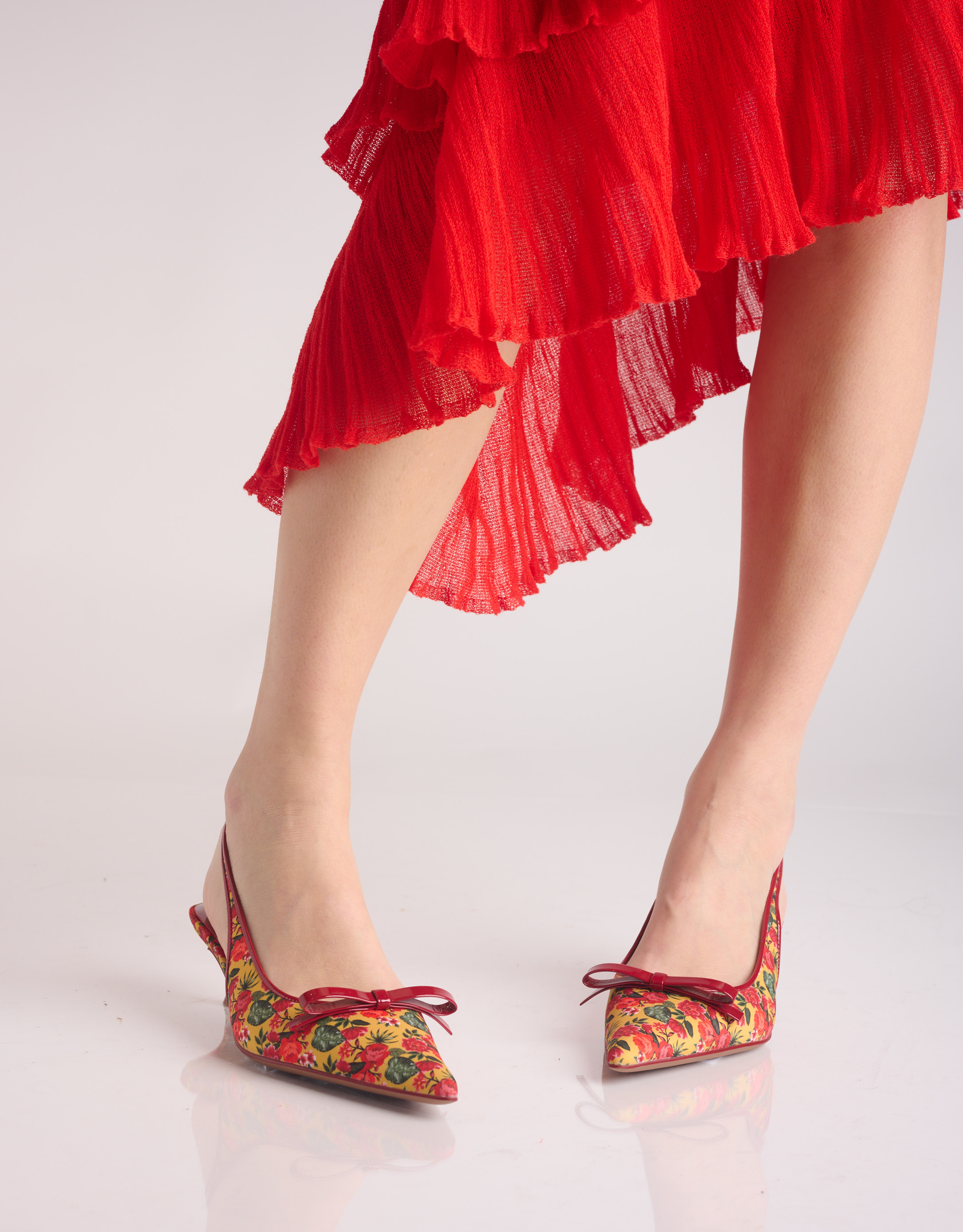 נעלי נשים - Jeffrey Campbell - נעלי סירה פרחוניות PERSON - צהוב