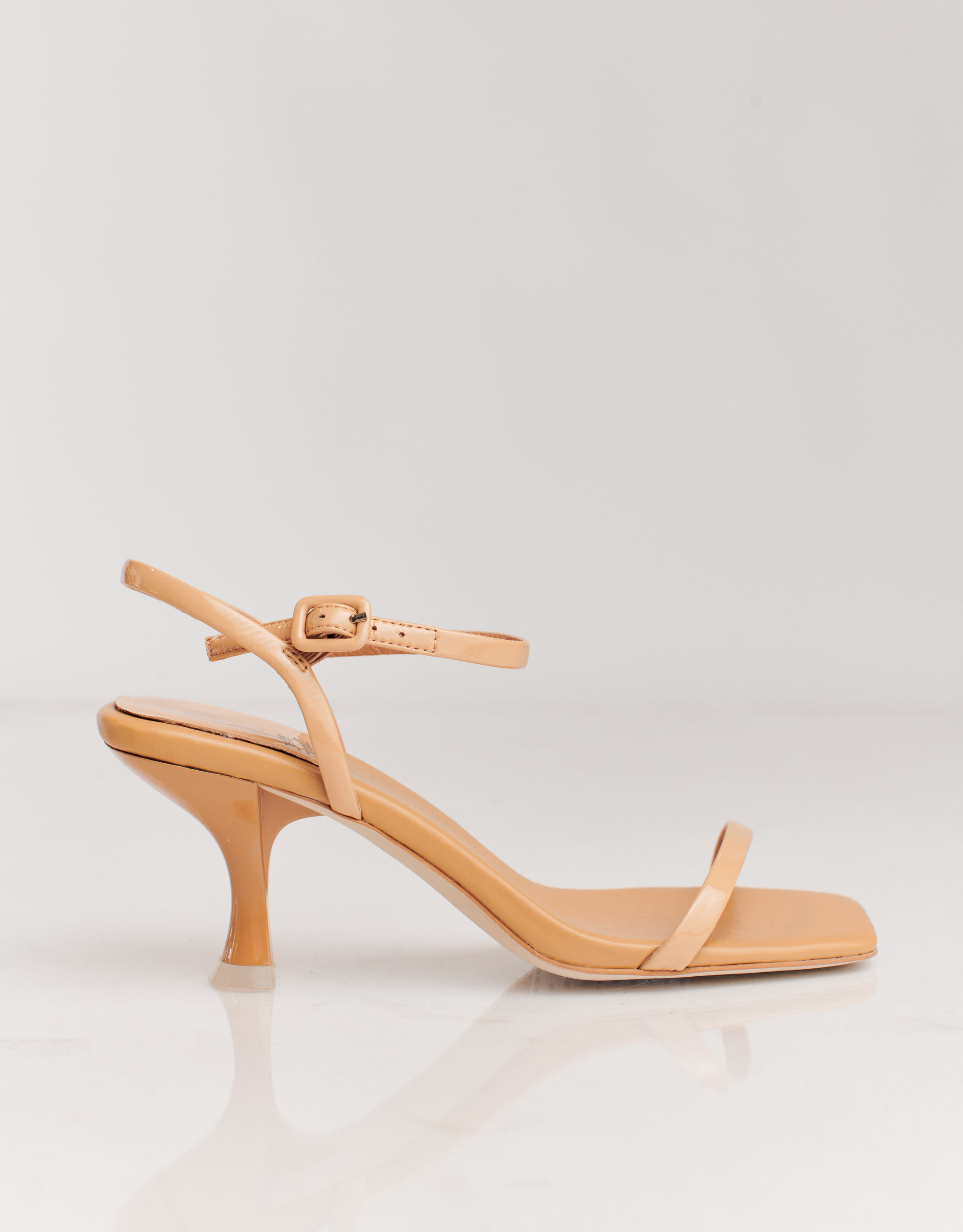 נעלי נשים - Jeffrey Campbell - סנדלי עקב לק JERROD - ניוד