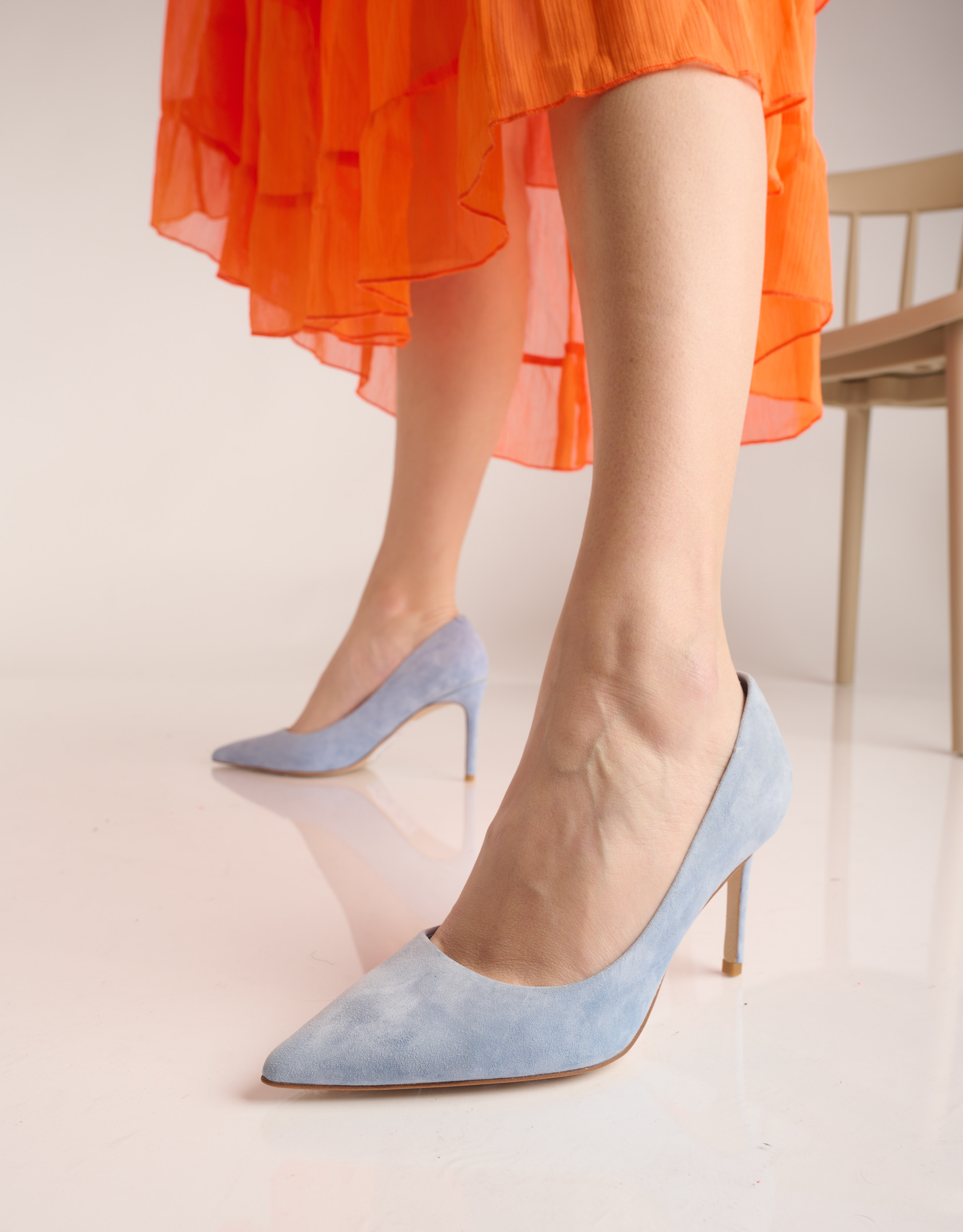 נעלי נשים - Jeffrey Campbell - נעלי סירה עם עקב NIKIA - תכלת