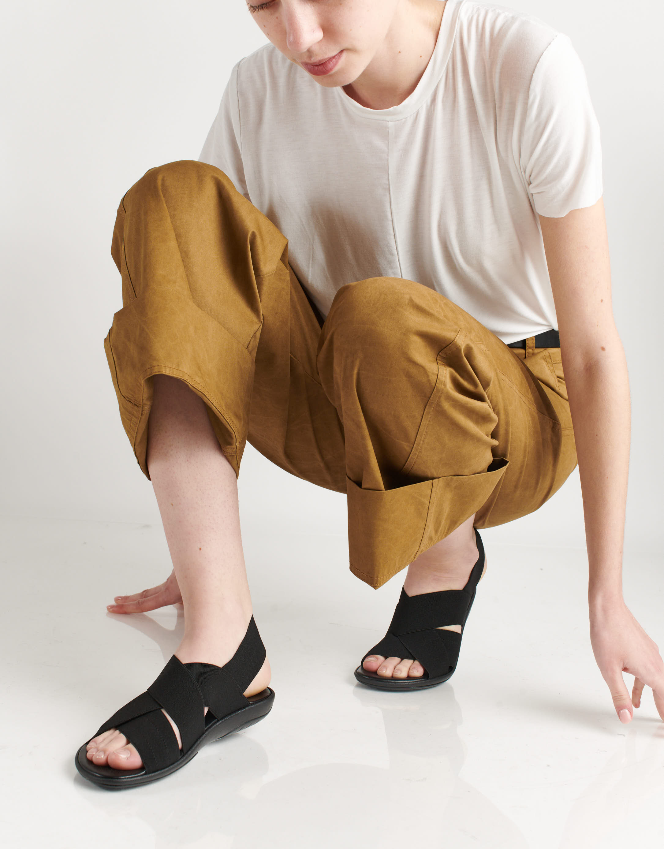 נעלי נשים - NR Rapisardi - סנדלי גומיות CRUB BLACK - שחור