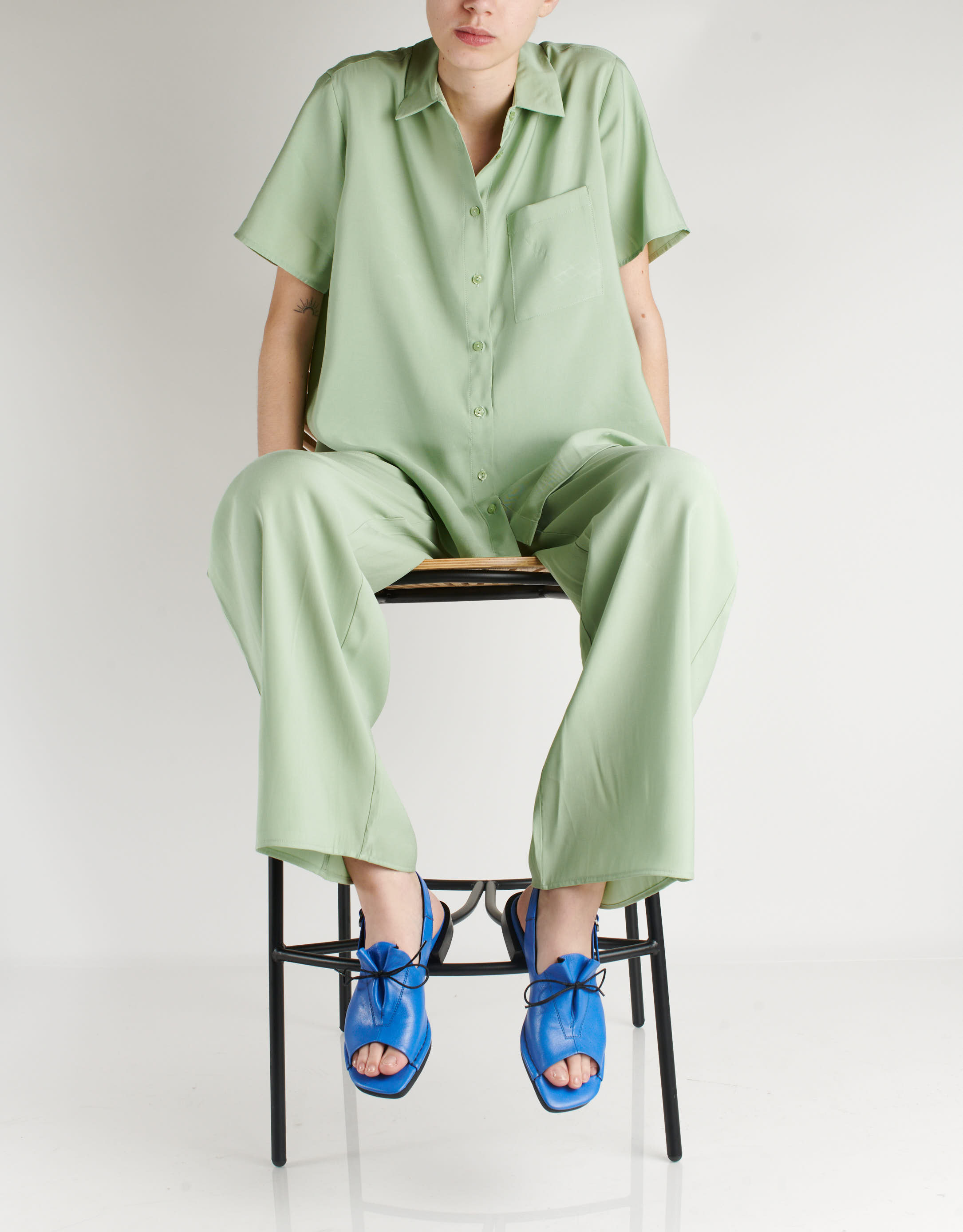 נעלי נשים - Yuko Imanishi - סנדלים שטוחים AOI - כחול