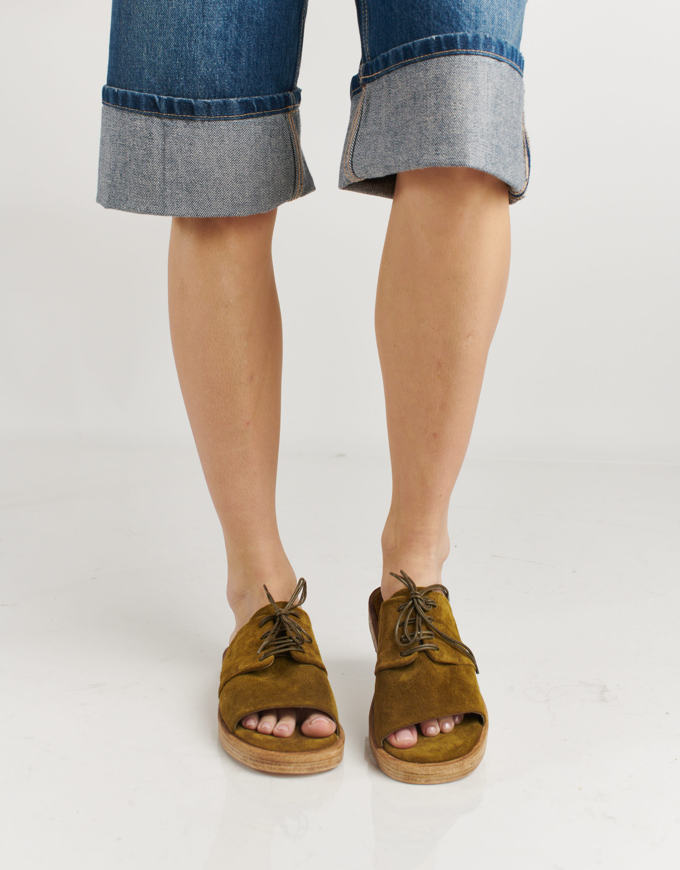 נעלי נשים - Ernesto Dolani - כפכפי זמש עם שרוכים GEA - חאקי