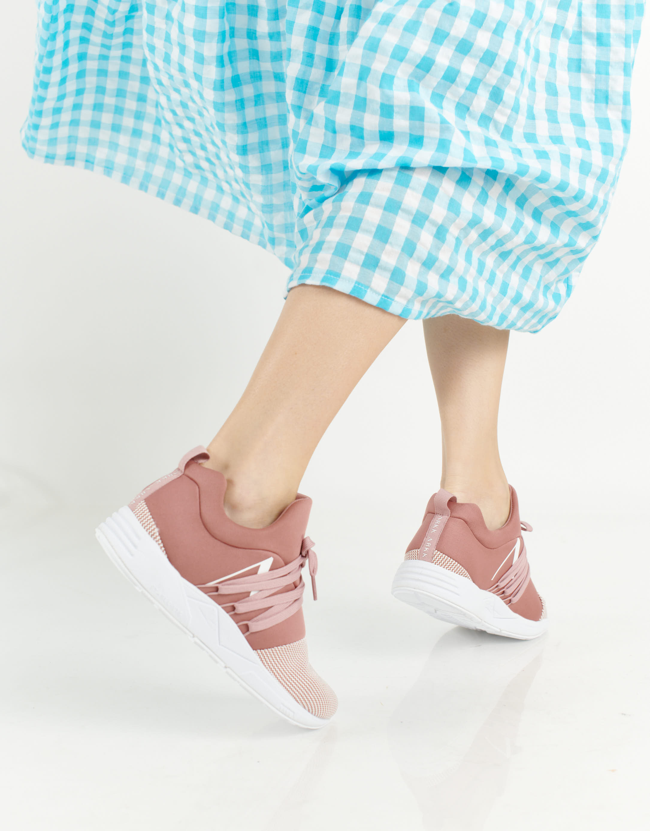 נעלי נשים - Arkk - סניקרס RAVEN MESH - ורוד