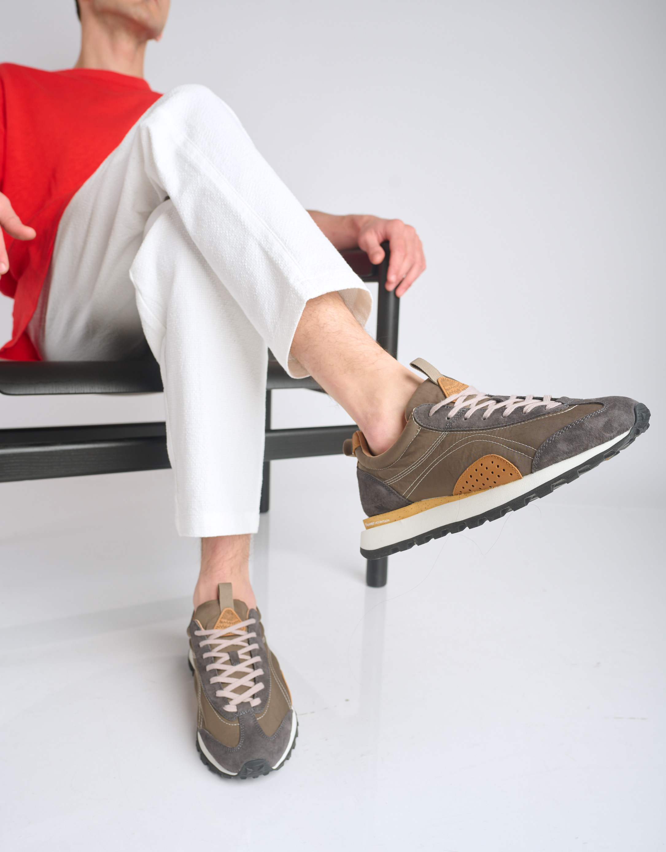 נעלי גברים - Flower Mountain - סניקרס ASUKA - חום