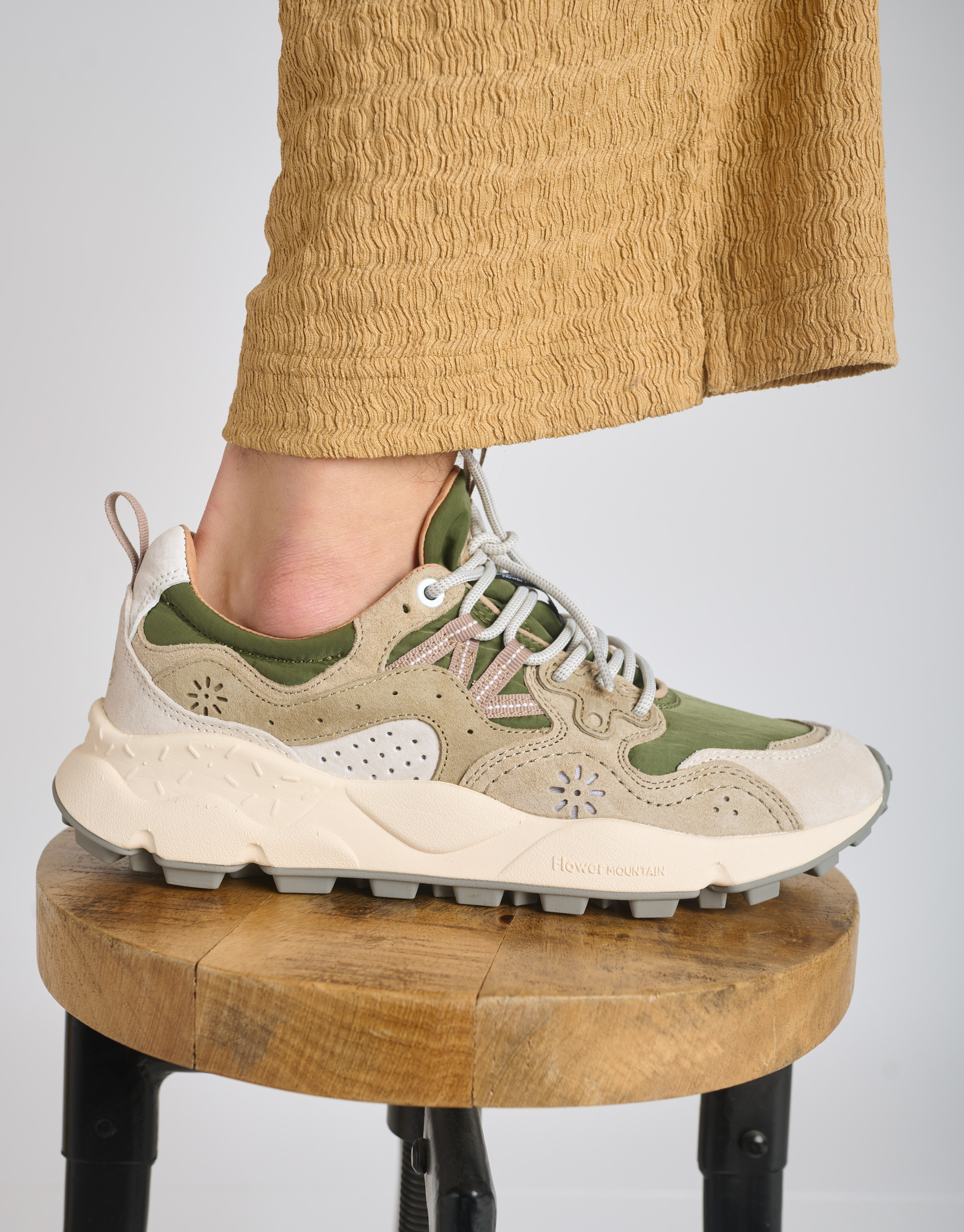 נעלי גברים - Flower Mountain - סניקרס צבעוניות YAMANO - חאקי   אפור