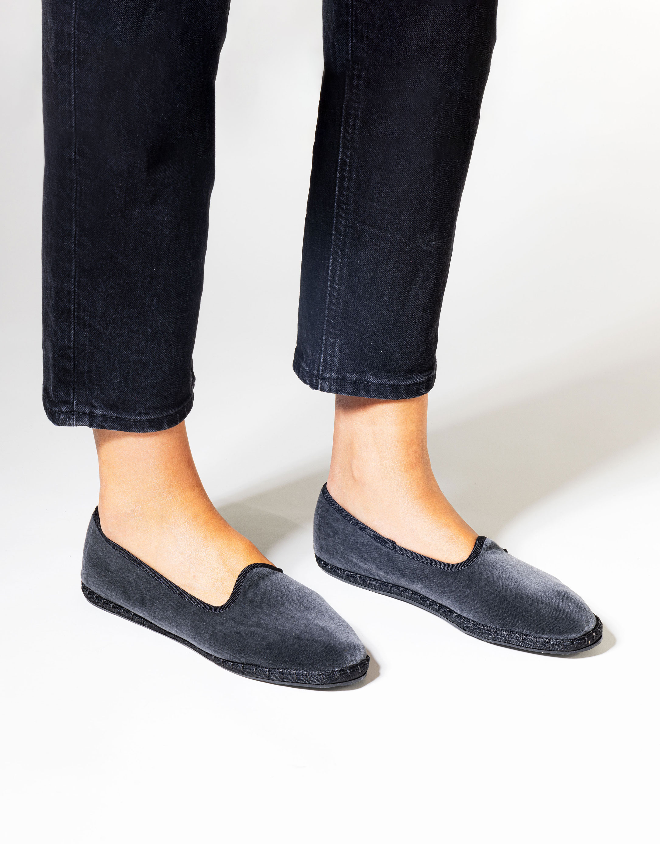 נעלי נשים - Drogheria Crivellini - נעלי קטיפה PAPUSSE CLASS - אפור