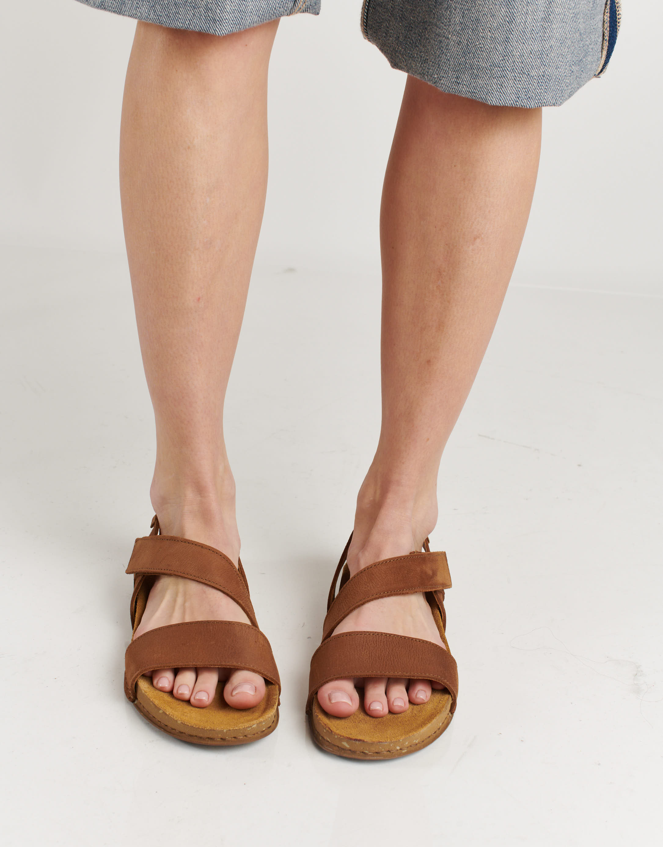 נעלי נשים - El Naturalista - סנדלי עור BALANCE - חום