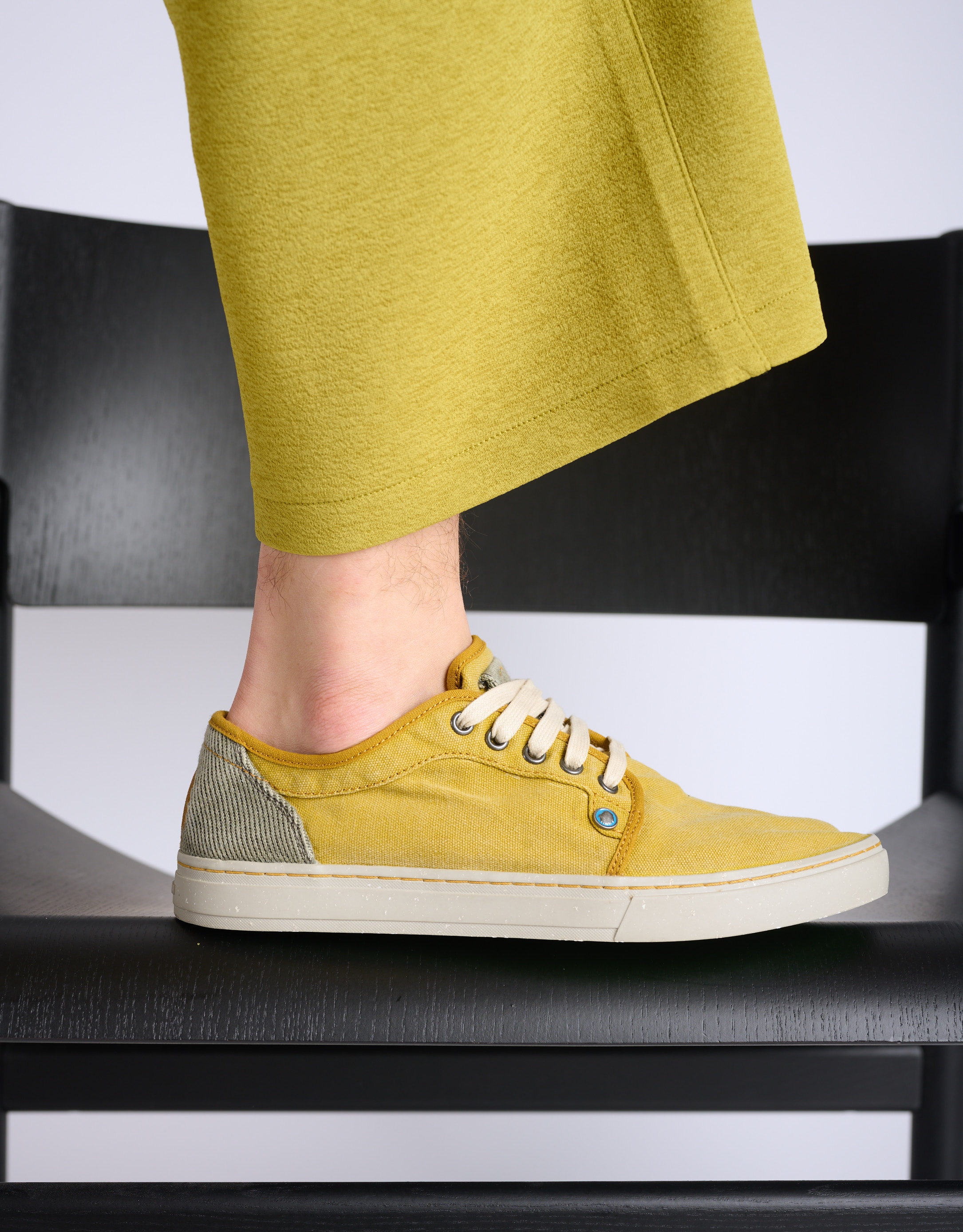 נעלי גברים - Satorisan - סניקרס HEISEI TEXTIL - חרדל