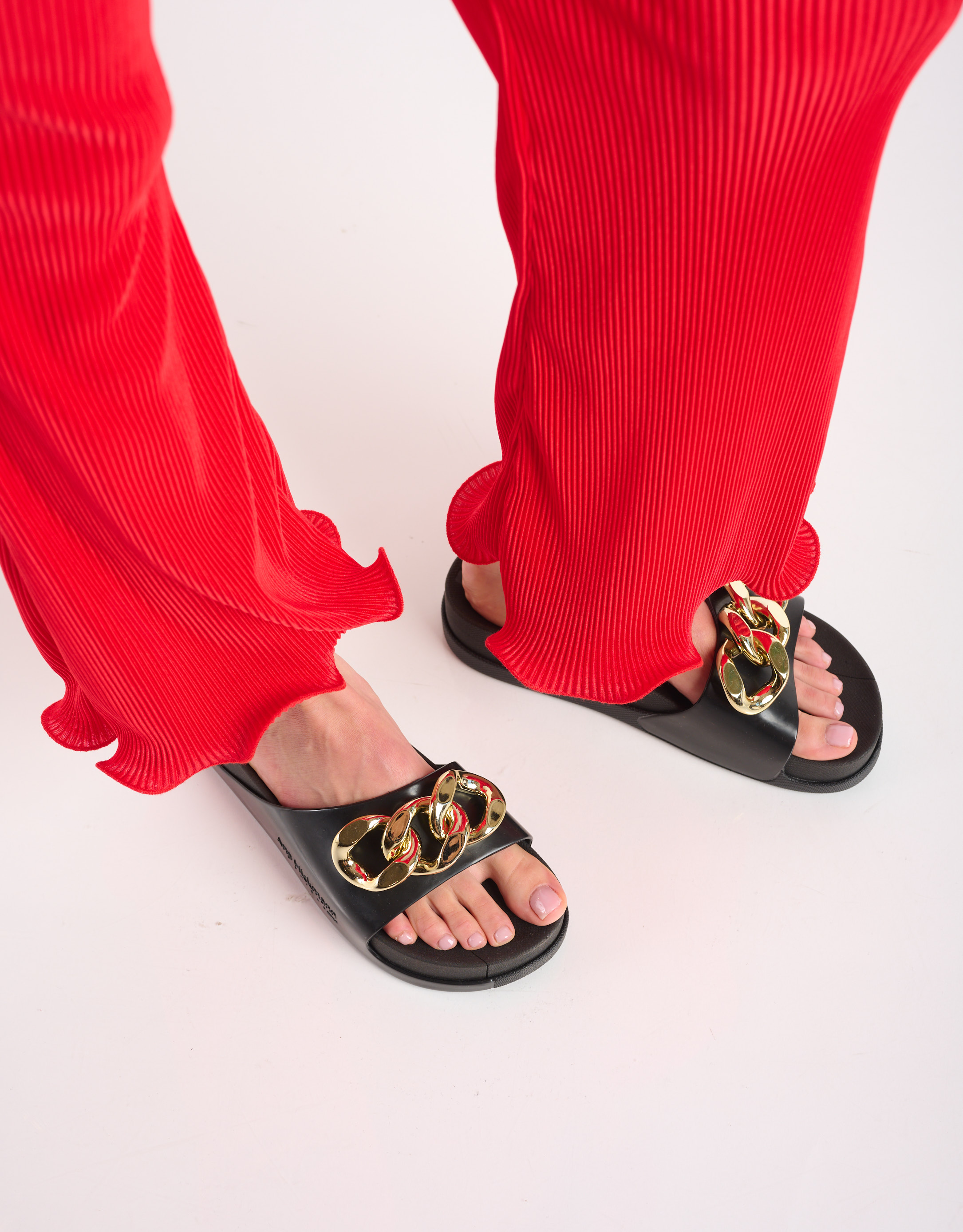 נעלי נשים - voices - כפכפים SLIDE שרשרת זהב - שחור