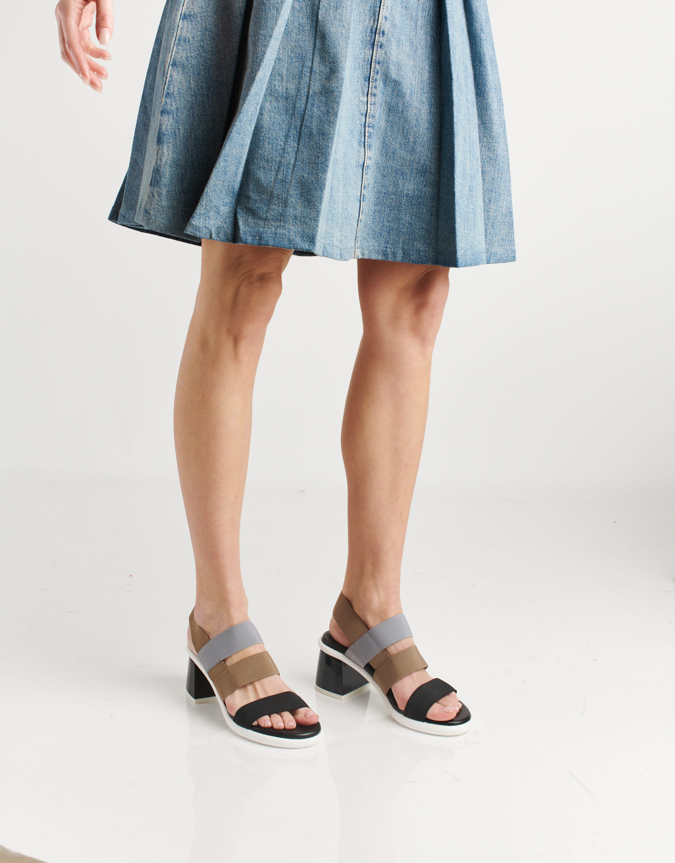 נעלי נשים - NR Rapisardi - סנדלי עקב SHIRLEY - שחור חום