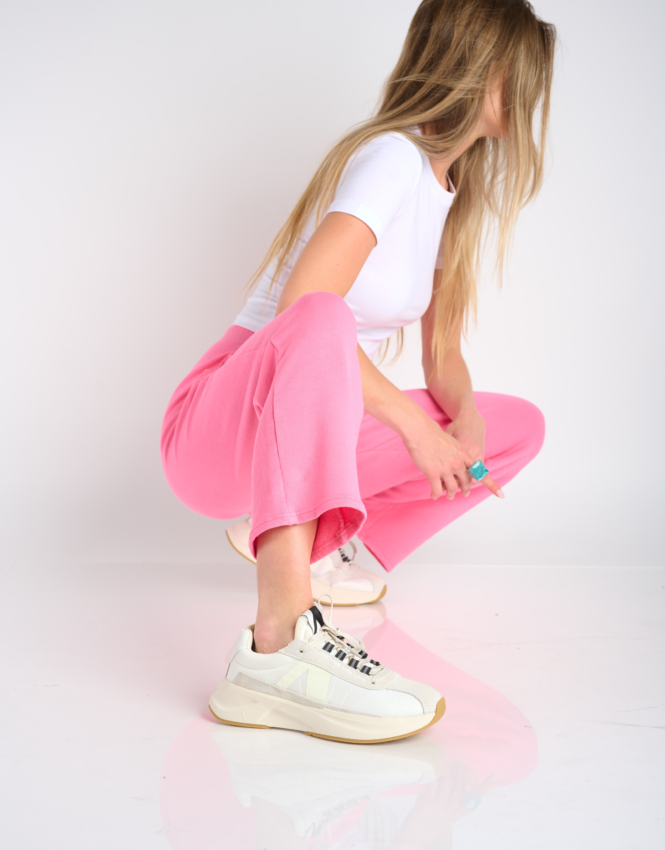 נעלי נשים - Arkk - סניקרס CITY FREE - לבן