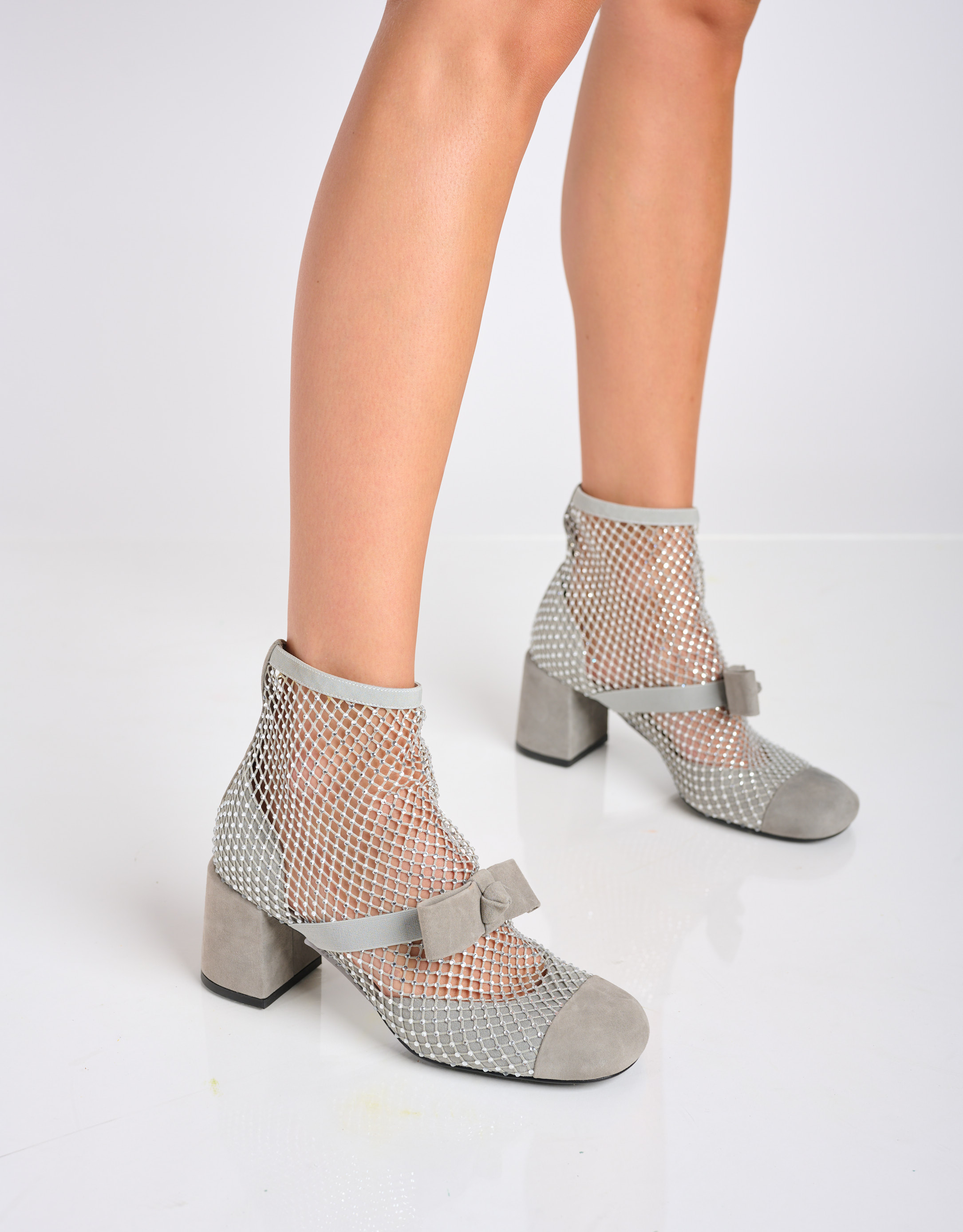 נעלי נשים - Jeffrey Campbell - מגפוני רשת TRELLIS - אפור