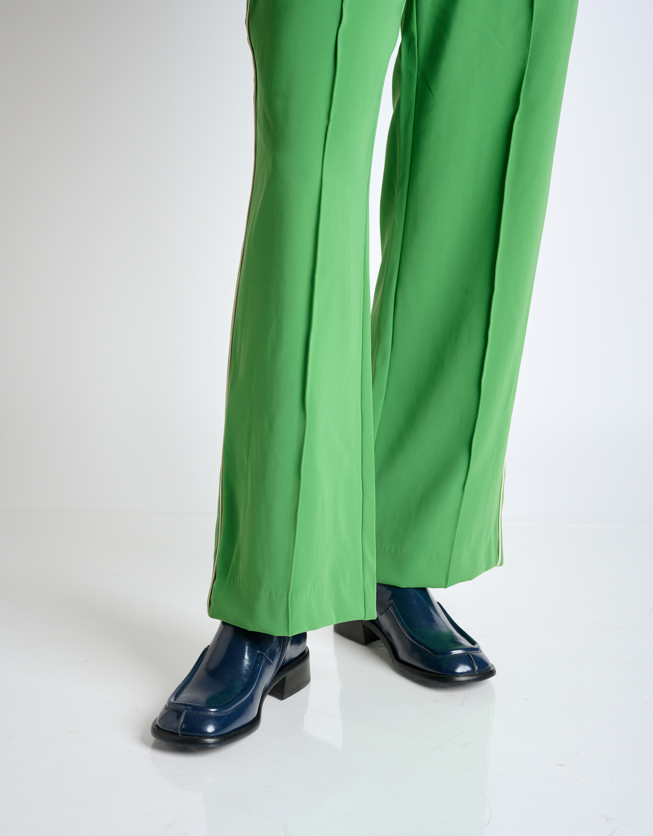 נעלי נשים - Jeffrey Campbell - מגפונים שטוחים ODETTA - כחול4