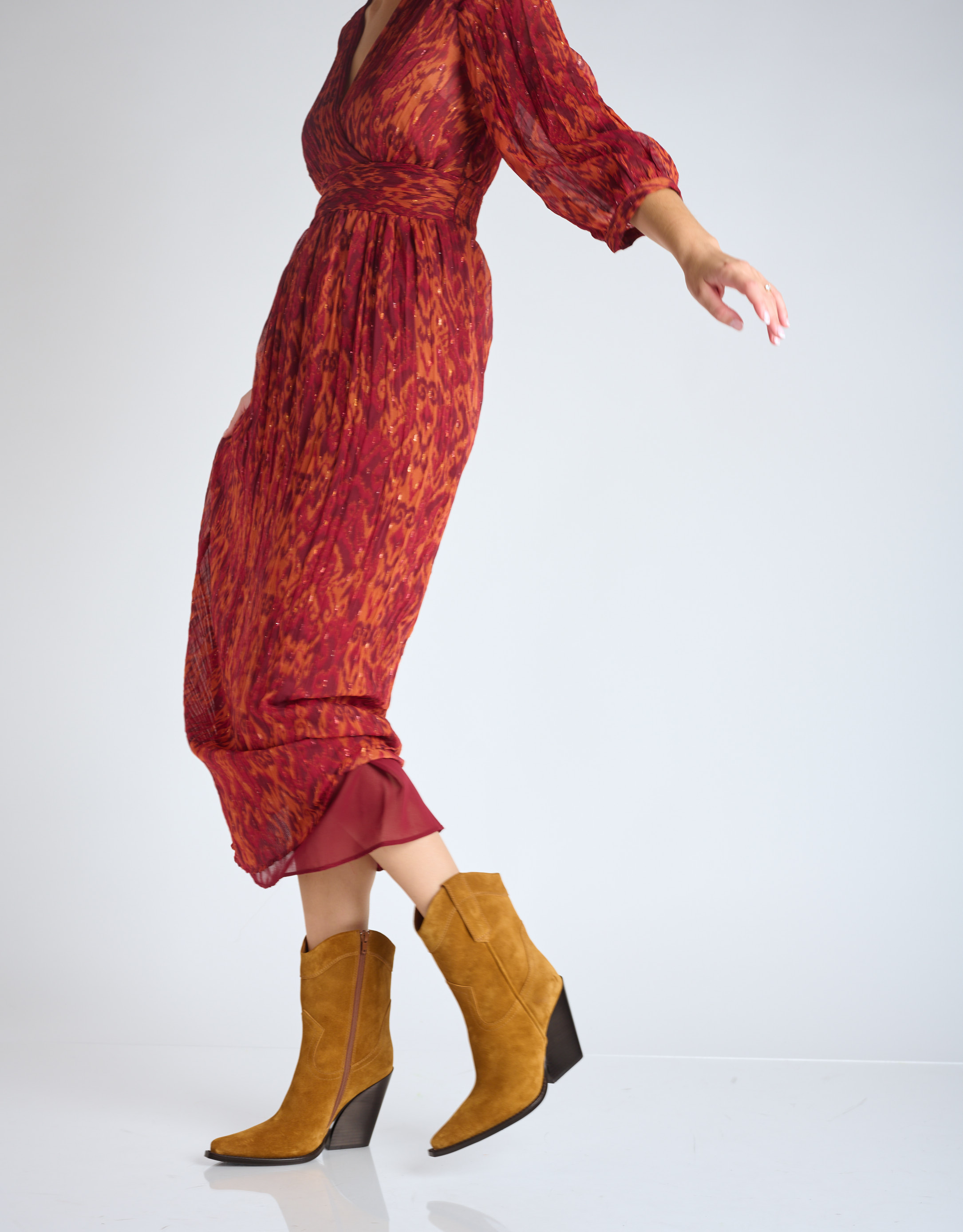 נעלי נשים - Jeffrey Campbell - מגפי בוקרים MI AMIGO - קאמל2