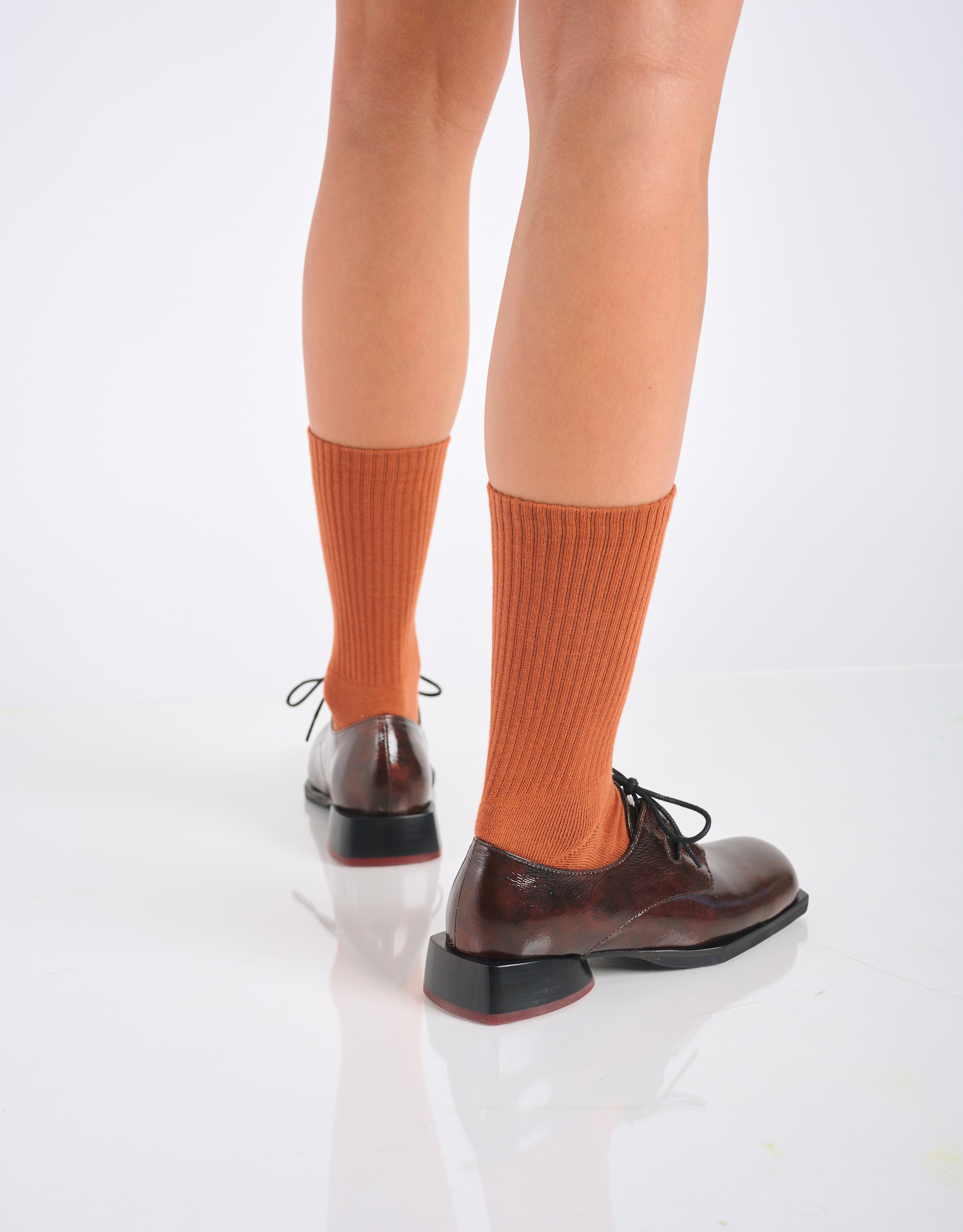 נעלי נשים - Yuko Imanishi - נעלי עור מבריקות COCO - חום4