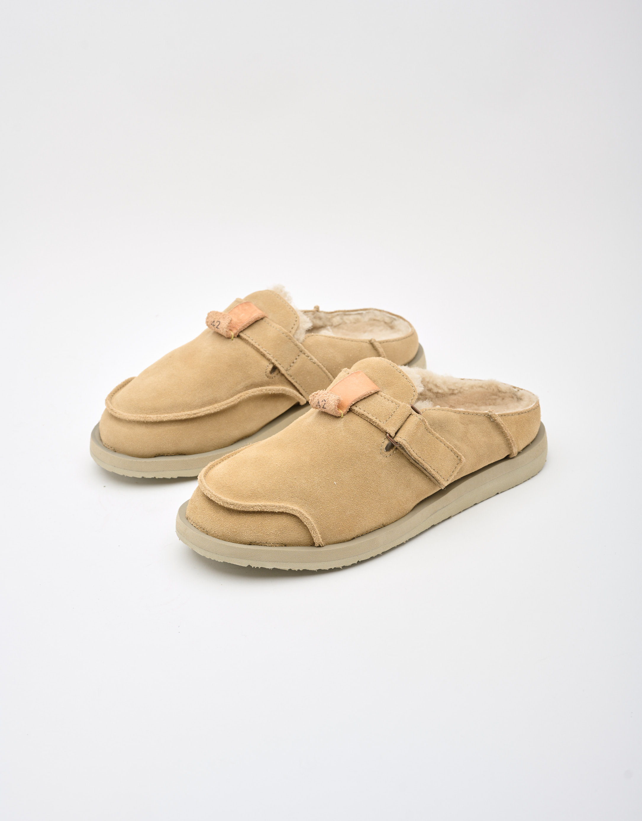 נעלי גברים - Satorisan - כפכפי זמש  UWABAKI - בז'2