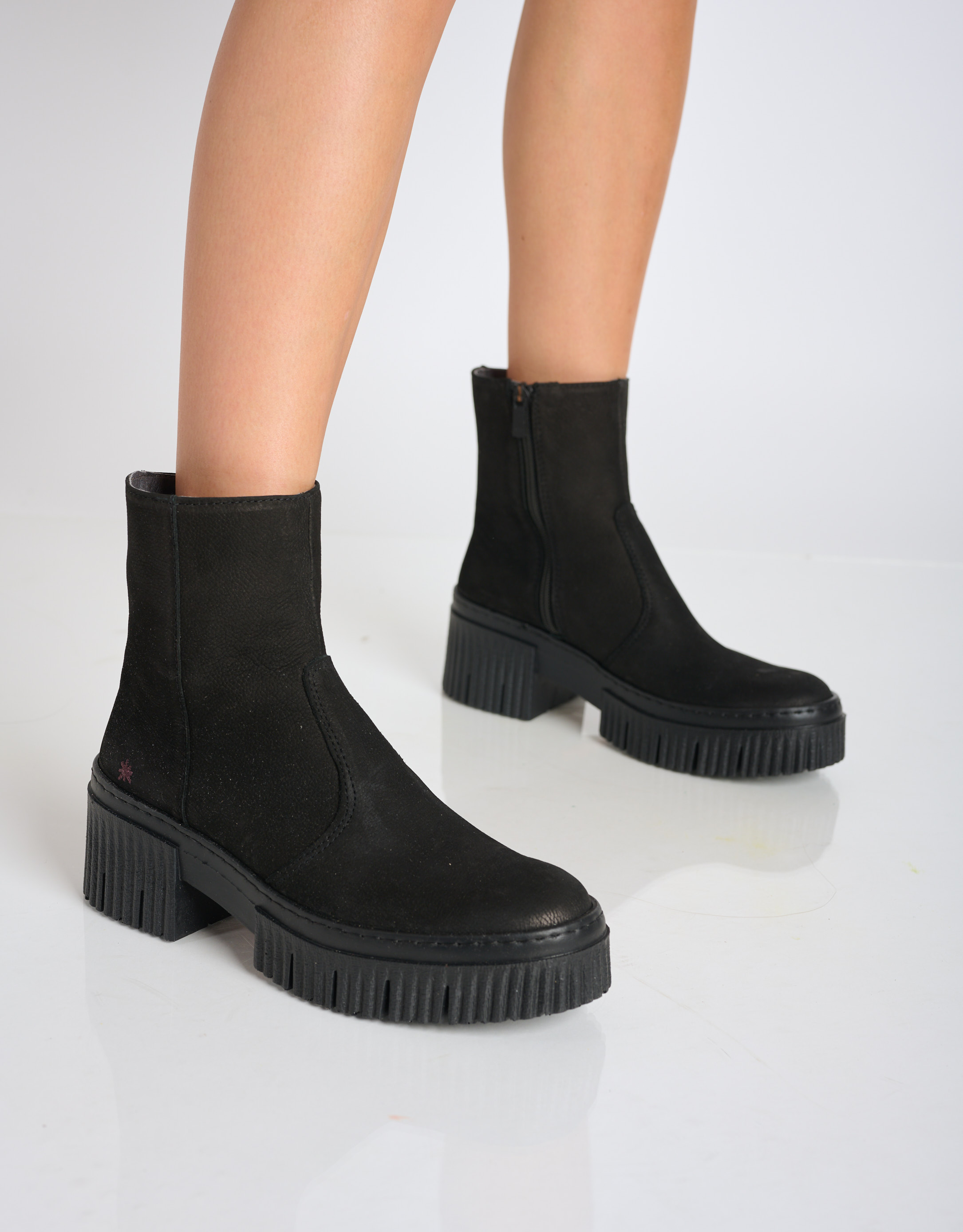 נעלי נשים - Art - מגפוני פלטפורמה YORK - שחור2