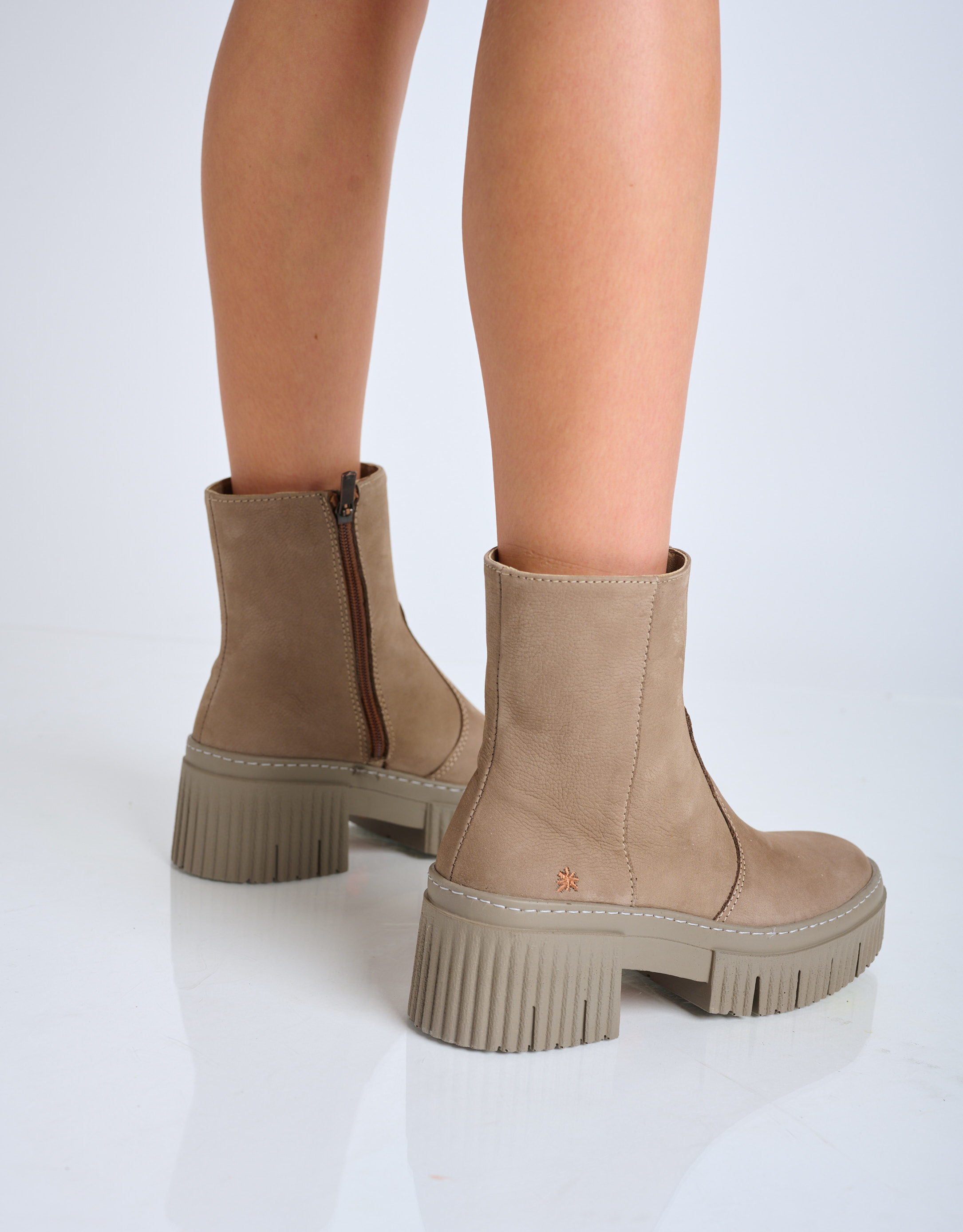 נעלי נשים - Art - מגפוני פלטפורמה YORK - אפור חום4