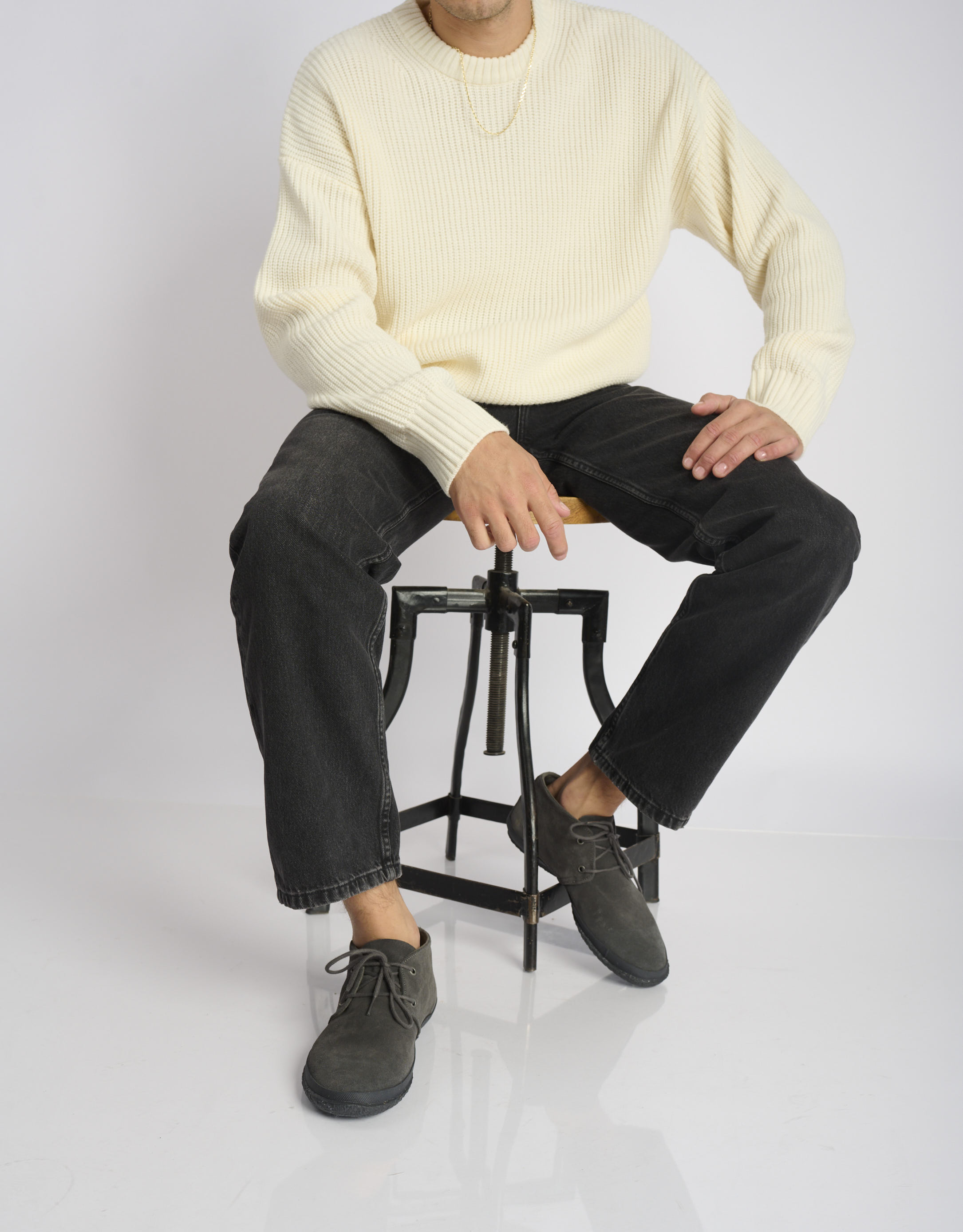 נעלי גברים - Aro - נעלי זמש WILLY - אפור כהה1