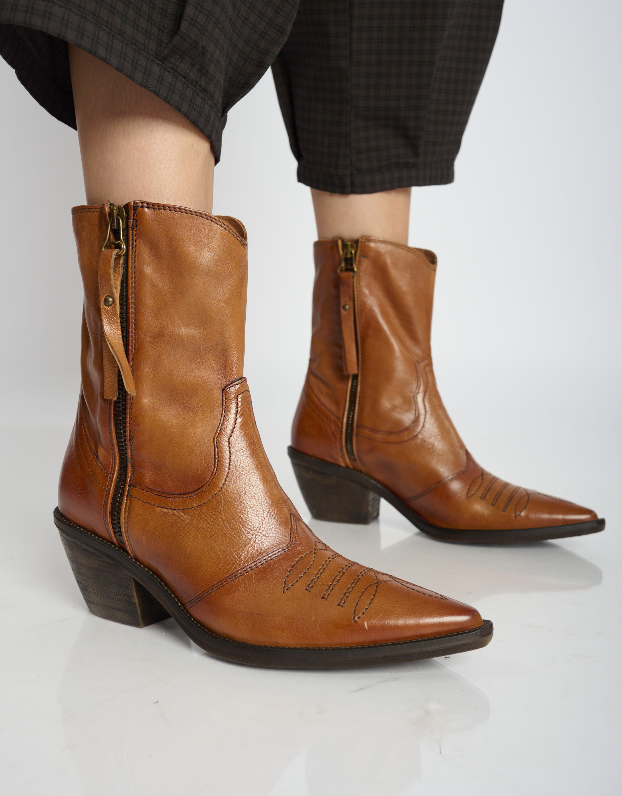 נעלי נשים - A.S. 98 - מגפוני בוקרים COUNTRY - קאמל2