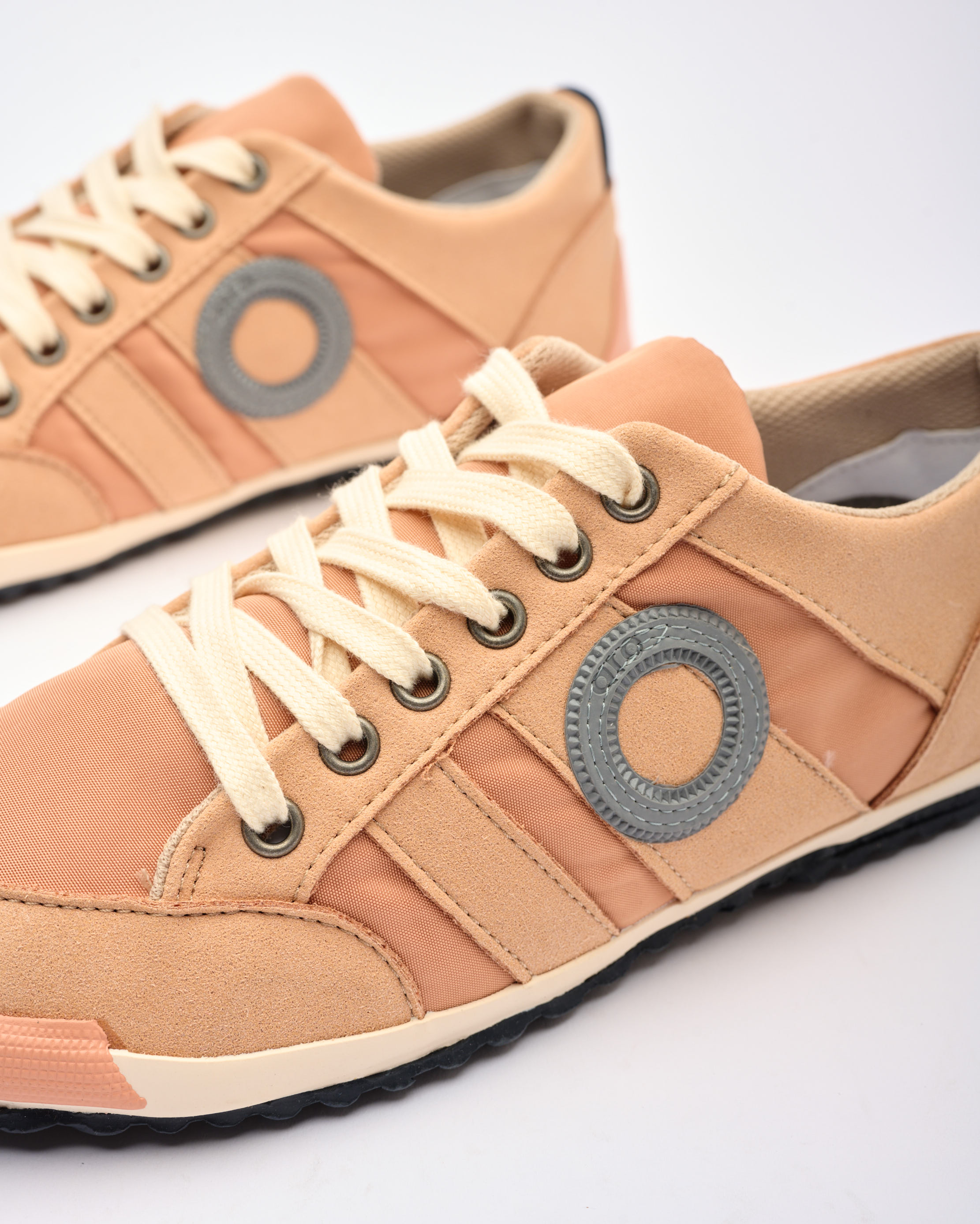 נעלי נשים - Aro - סניקרס IDO B VEGAN - אפרסק2