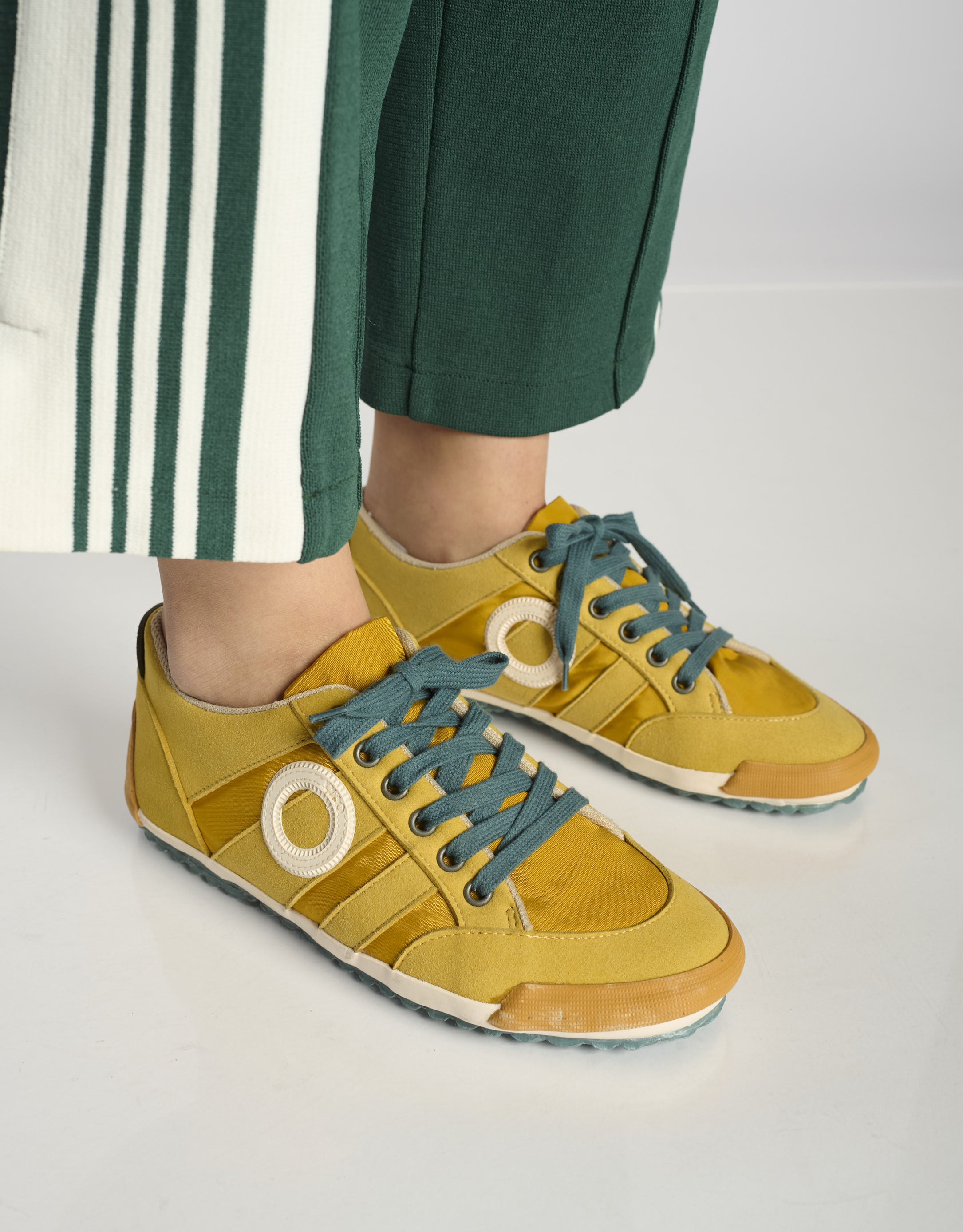 נעלי נשים - Aro - סניקרס IDO B VEGAN - צהוב3