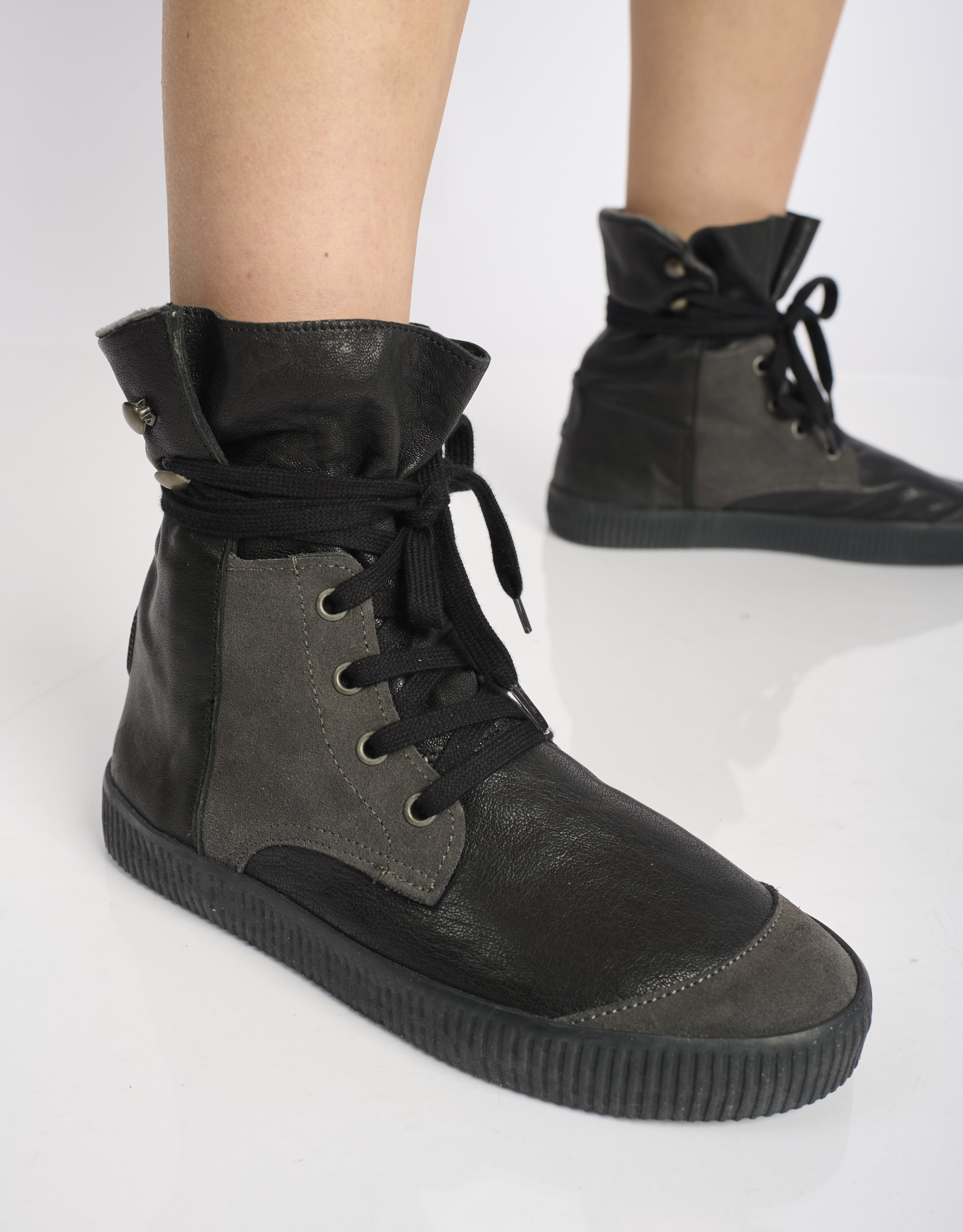 נעלי נשים - Aro - מגפונים עם שרוכים NOELLE - שחור3