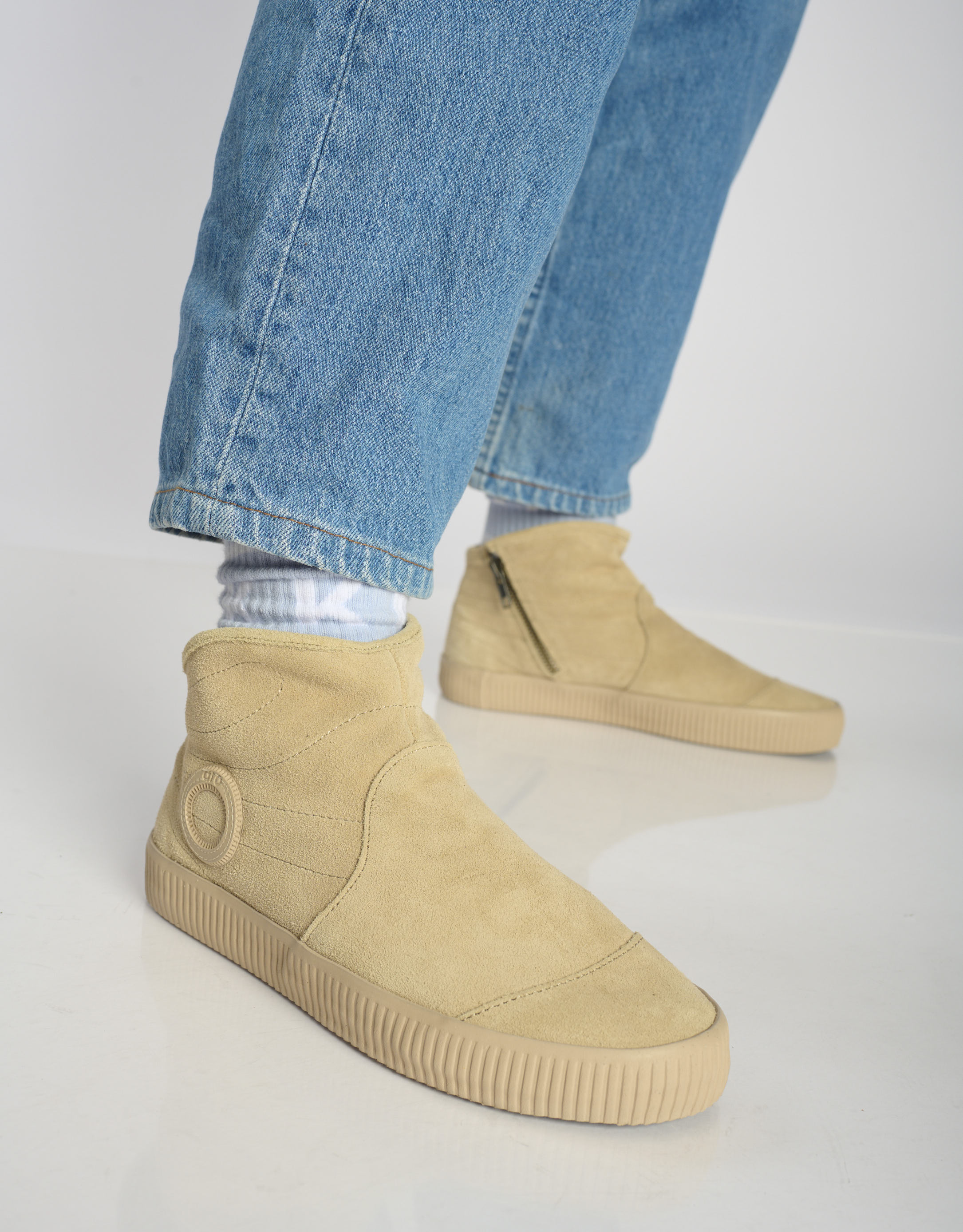 נעלי נשים - Aro - מגפוני זמש  NOELLE - בז'1