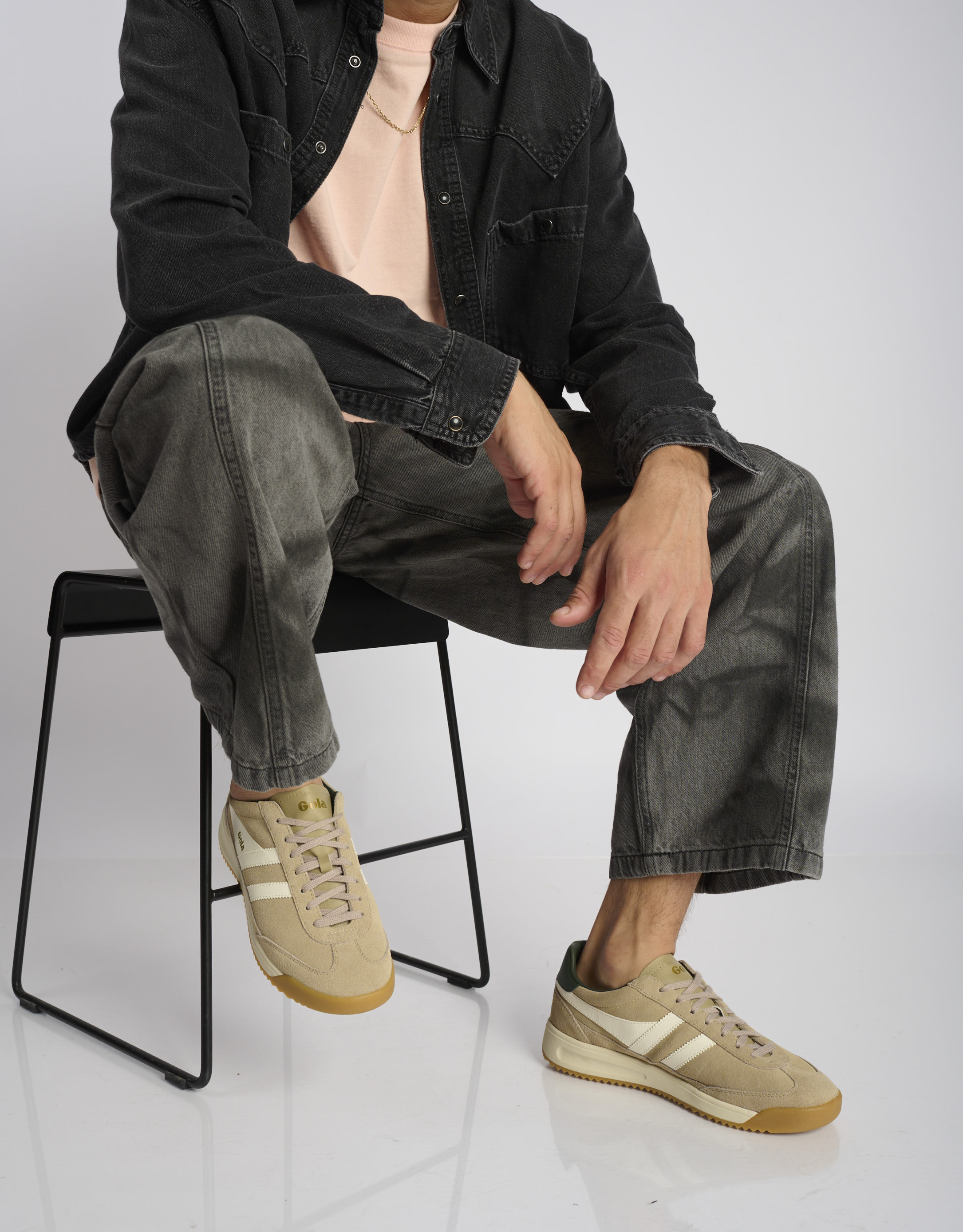 נעלי גברים - Gola - סניקרס זמש TORNADO 88 - בז'1