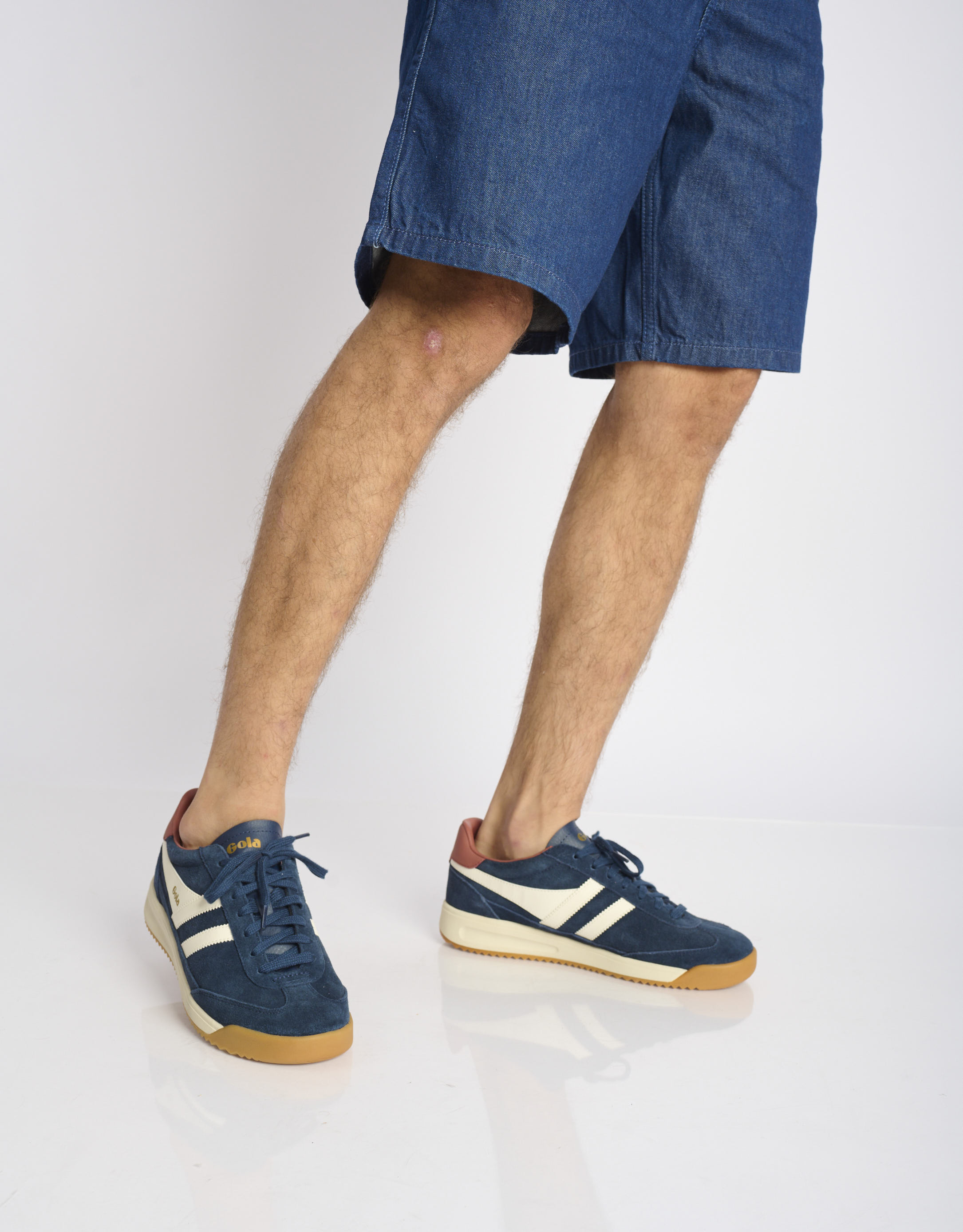 נעלי גברים - Gola - סניקרס זמש TORNADO 88 - כחול2
