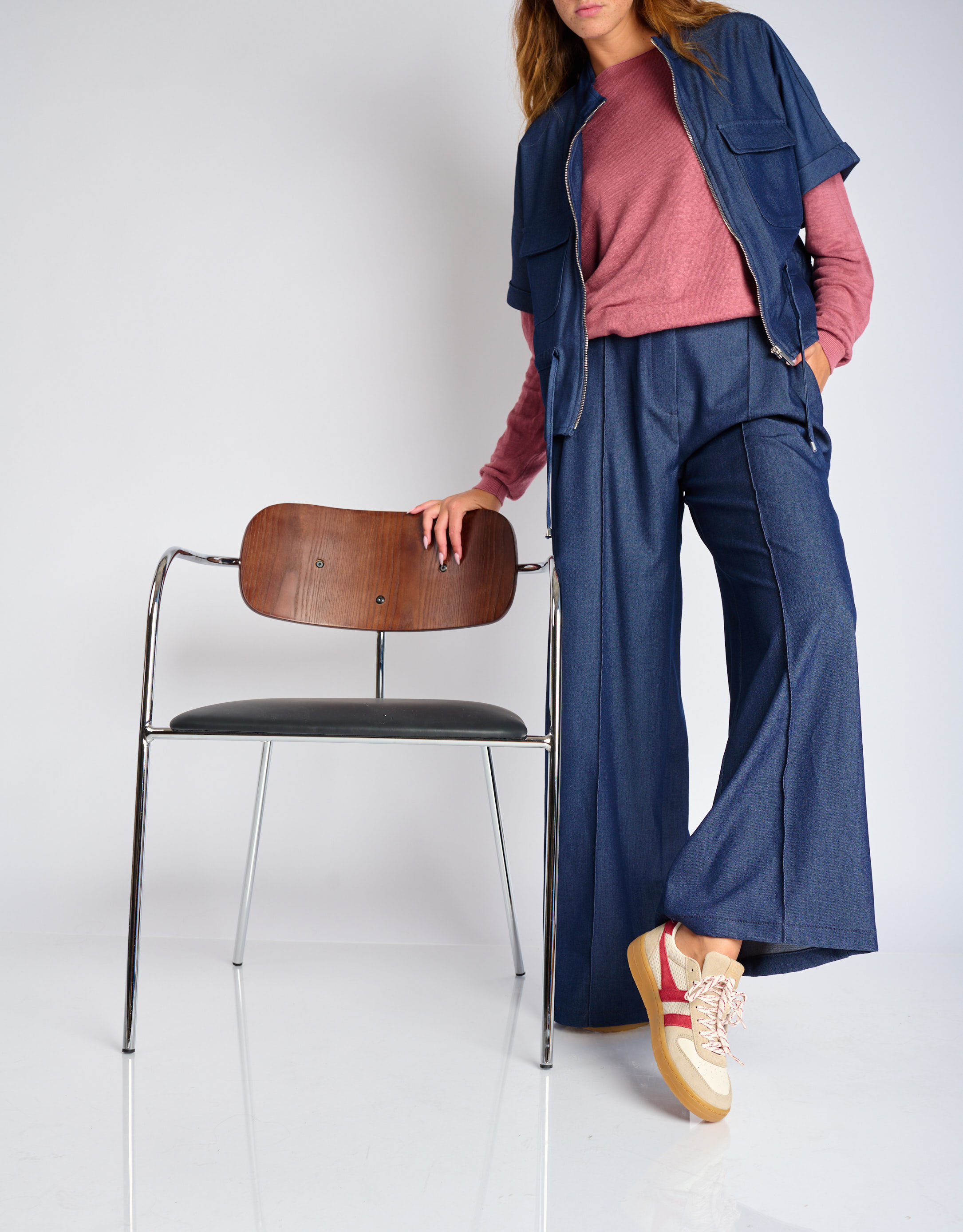 נעלי נשים - Gola - סניקרס בד וזמש HAWK 83 - לבן   אדום3