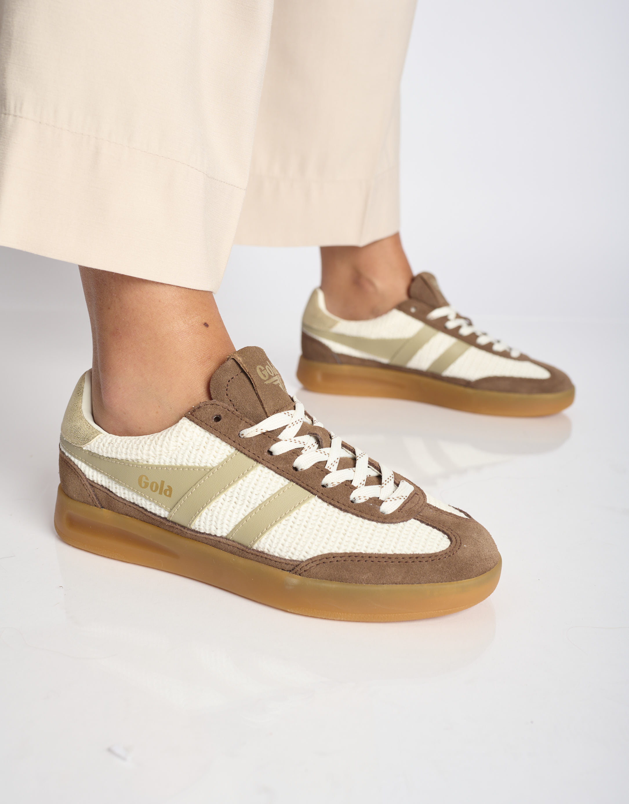 נעלי נשים - Gola - סניקרס  CYCLONE ZEPHIR - חום   לבן4