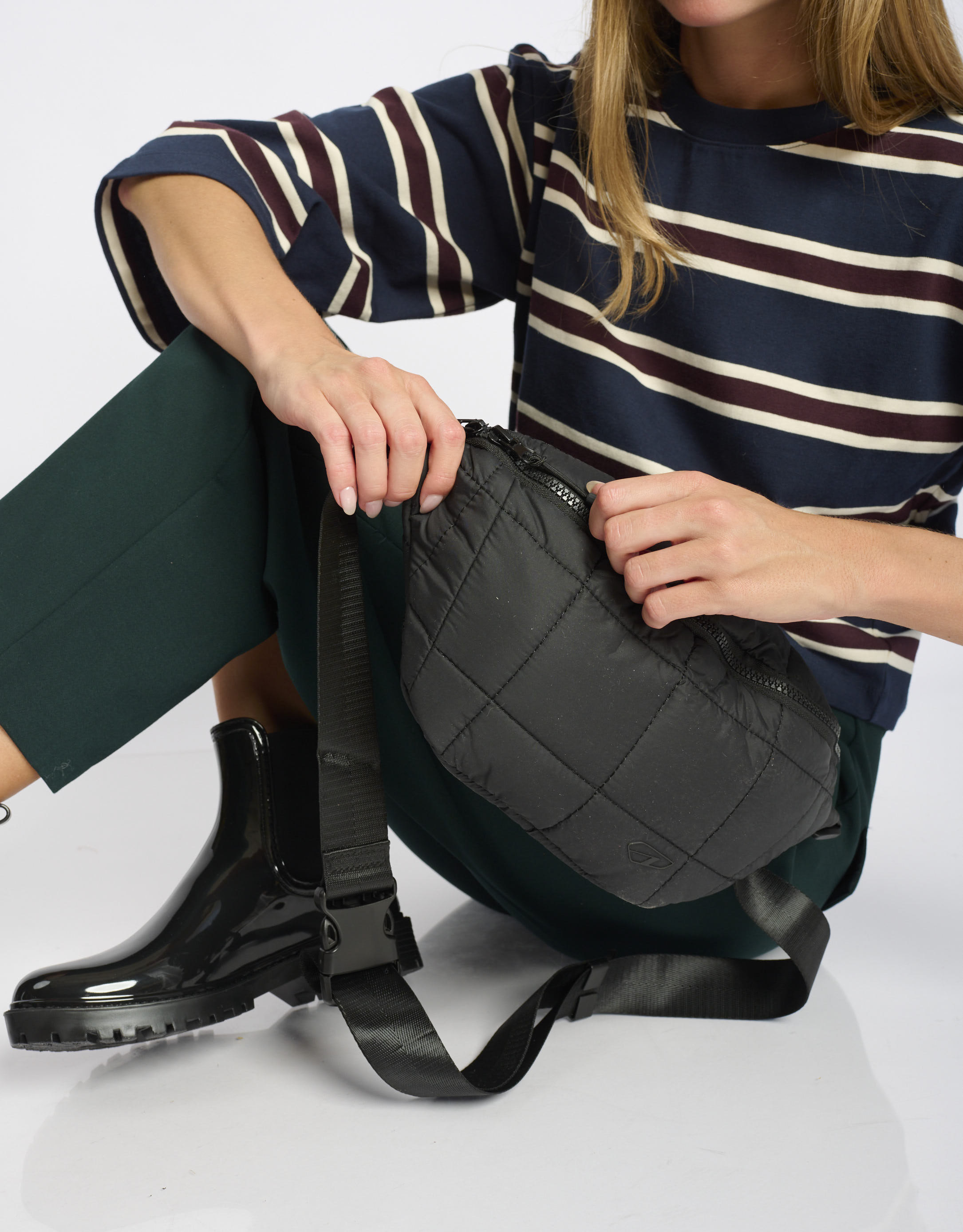 נעלי גברים - Arkk - תיק פאוצ' PADDED BUMBAG - שחור1