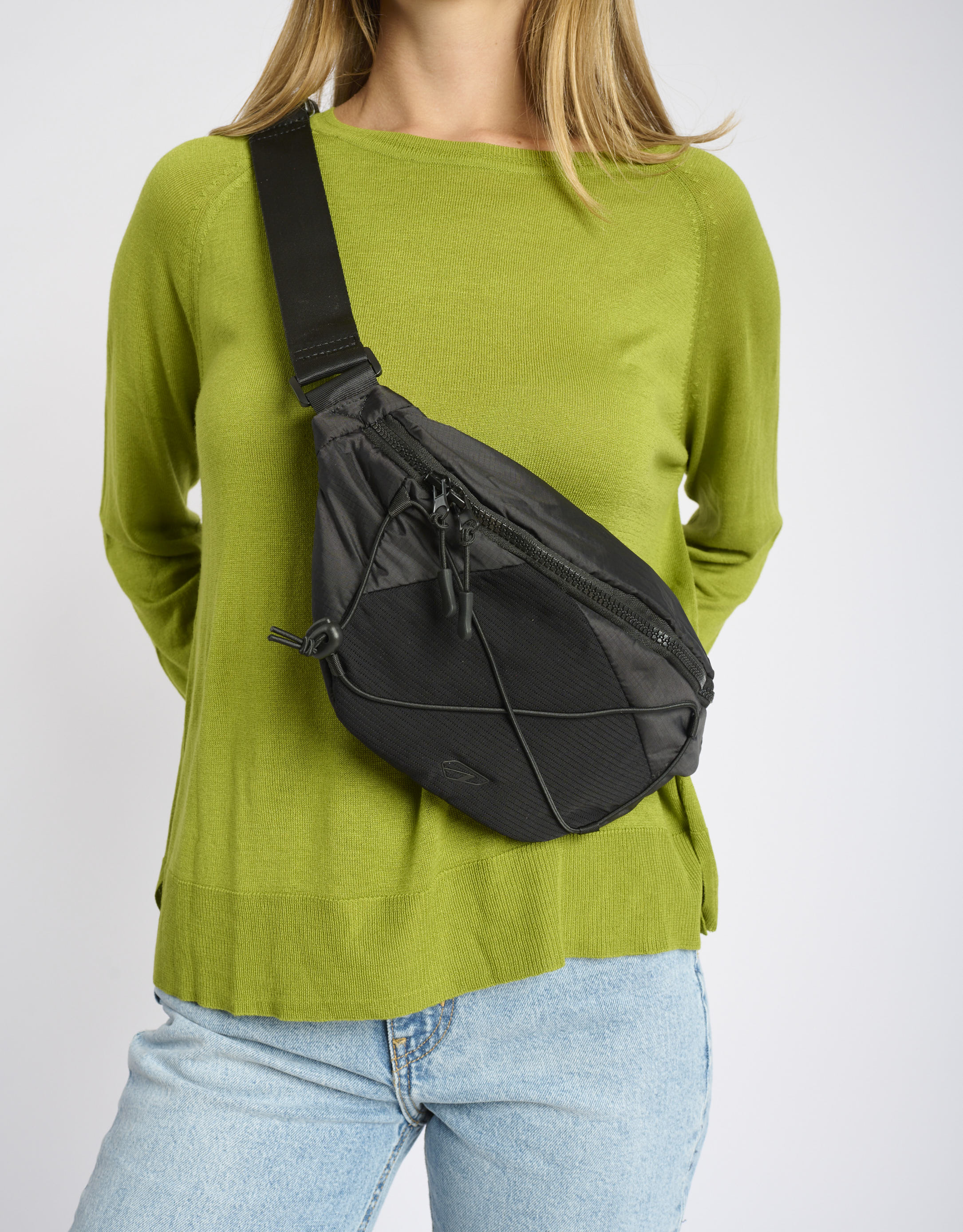 נעלי גברים - Arkk - תיק פאוצ' ניילון BUMBAG - שחור1