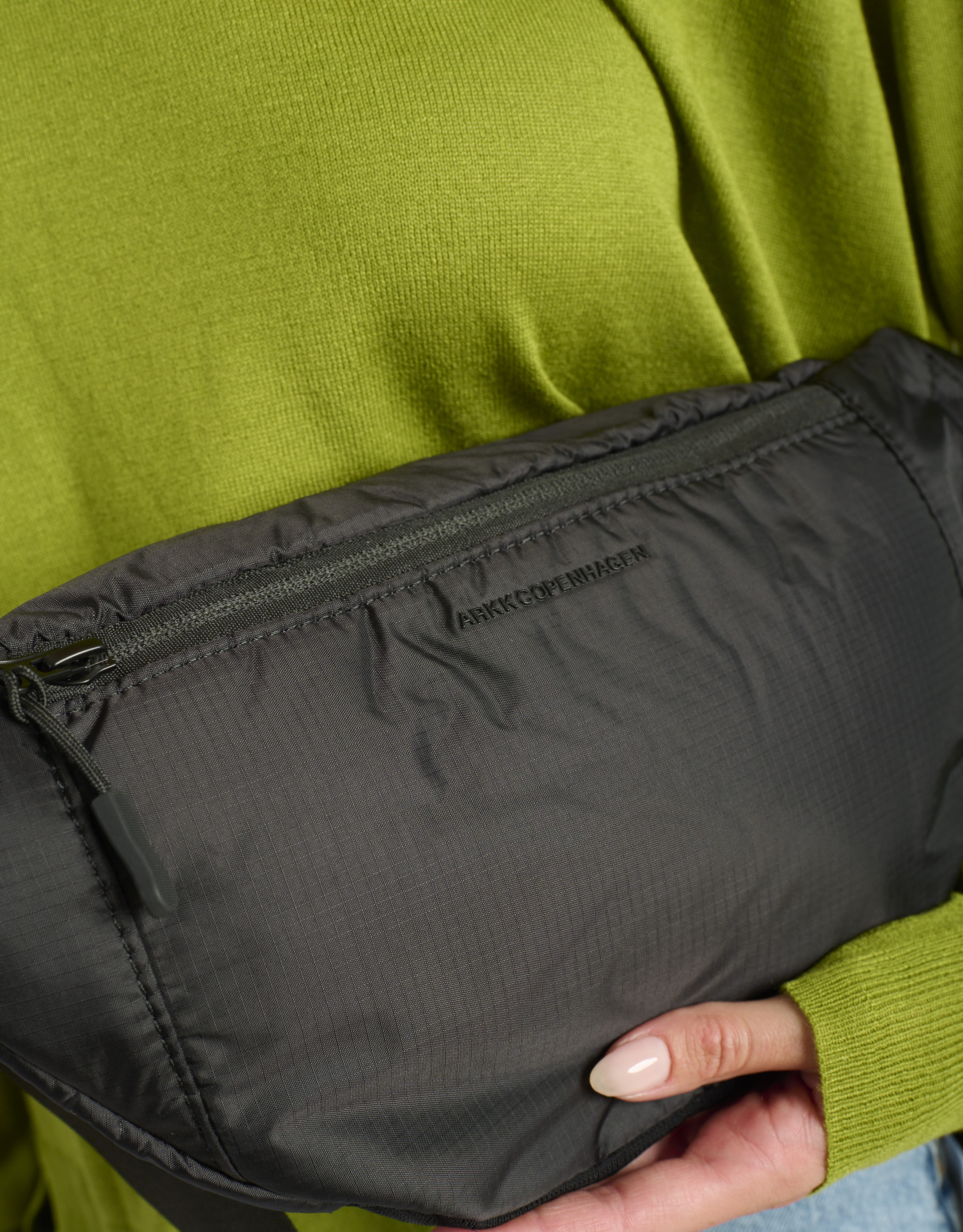 נעלי גברים - Arkk - תיק פאוצ' ניילון BUMBAG - שחור3