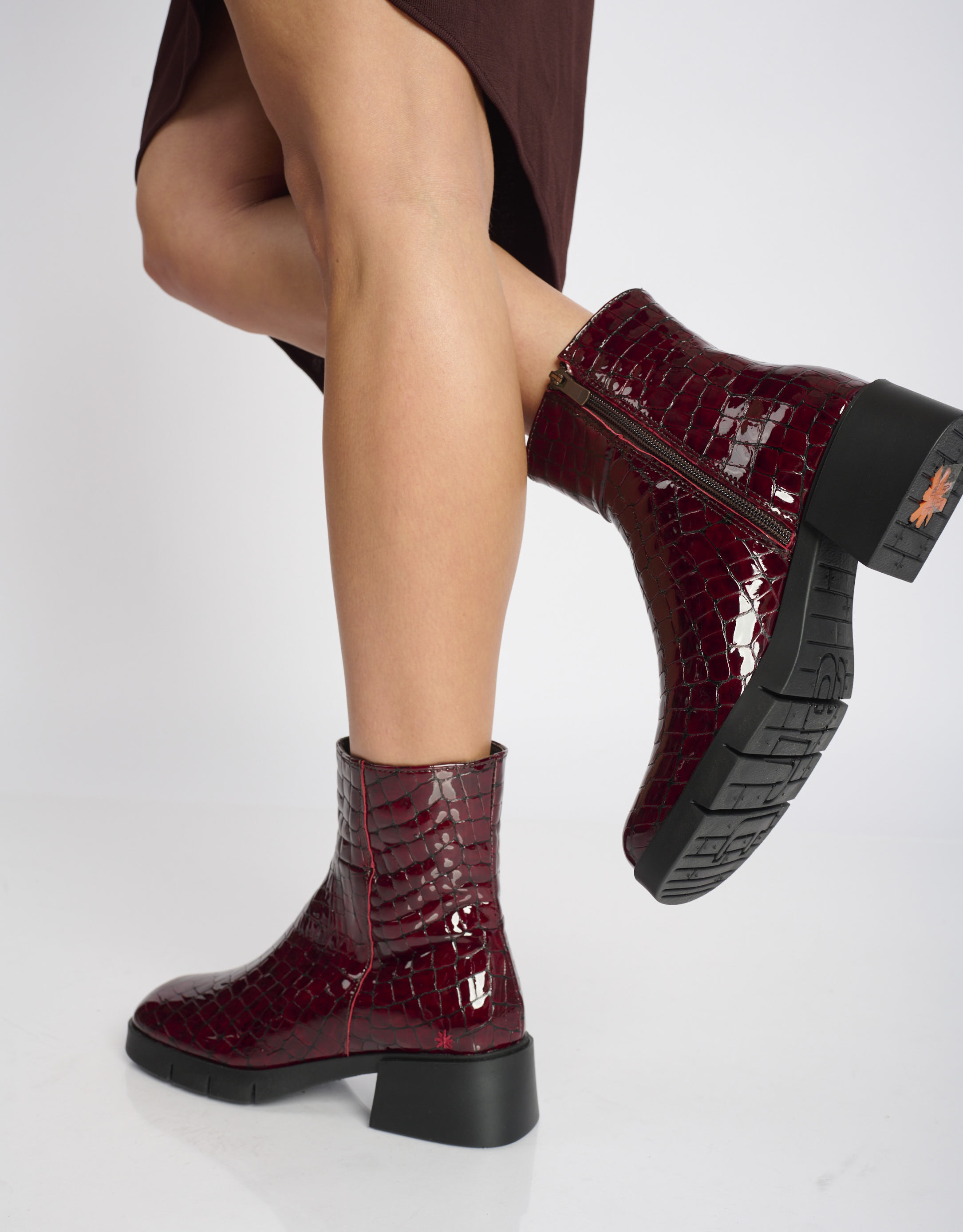 נעלי נשים - Art - מגפונים VARSOVIA - בורדו1