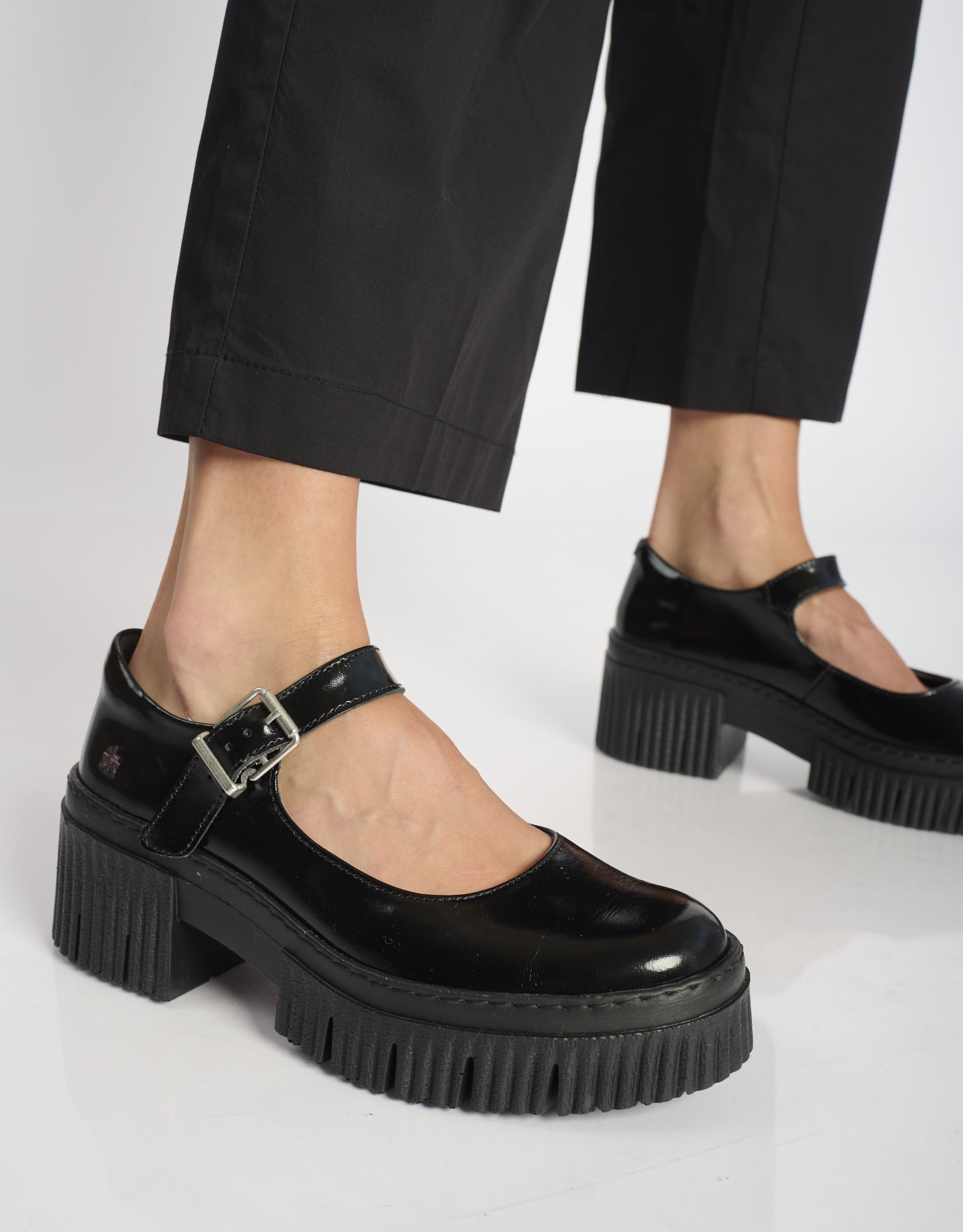 נעלי נשים - Art - נעלי בובה YORK - שחור מבריק4