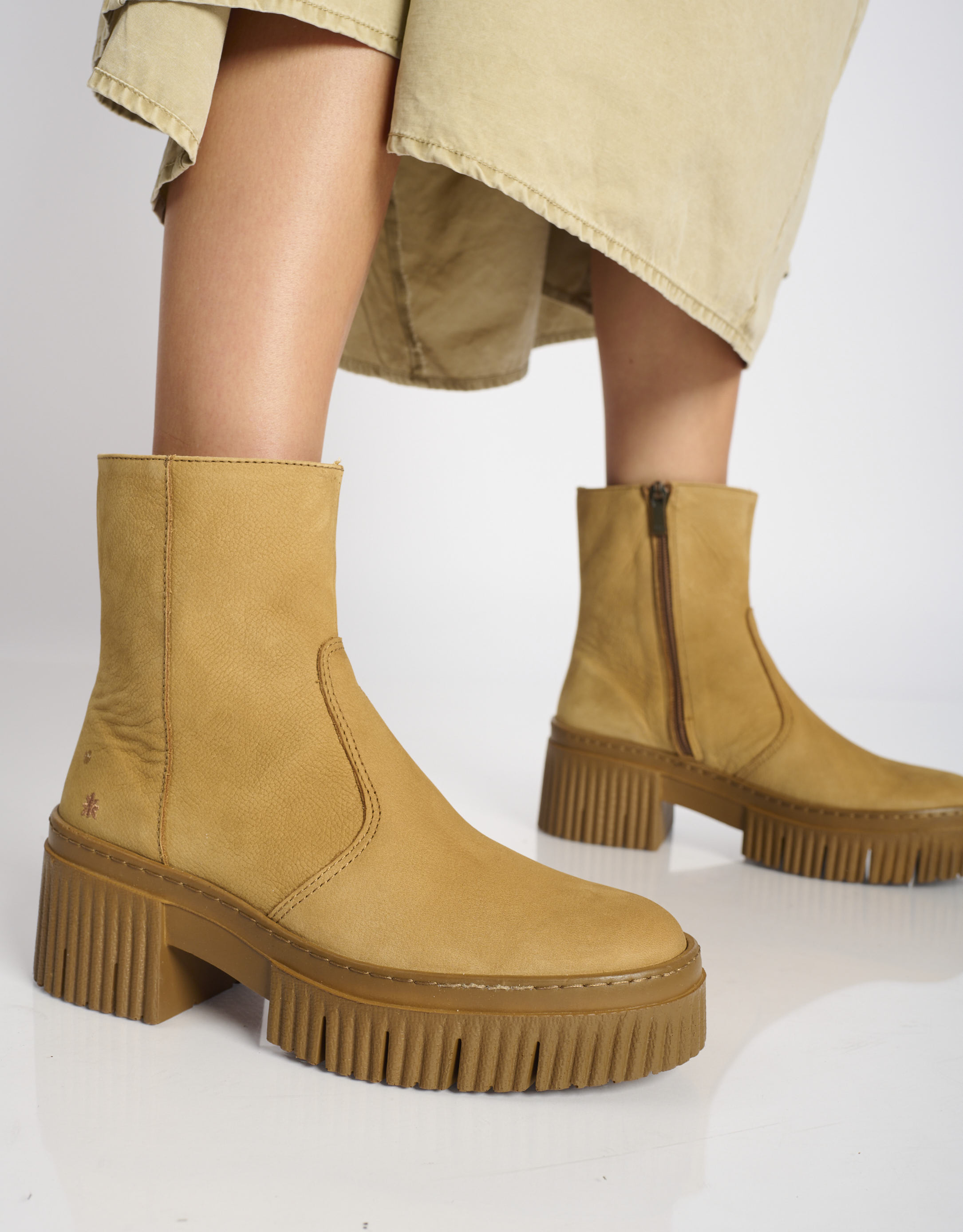 נעלי נשים - Art - מגפוני פלטפורמה YORK - חרדל2